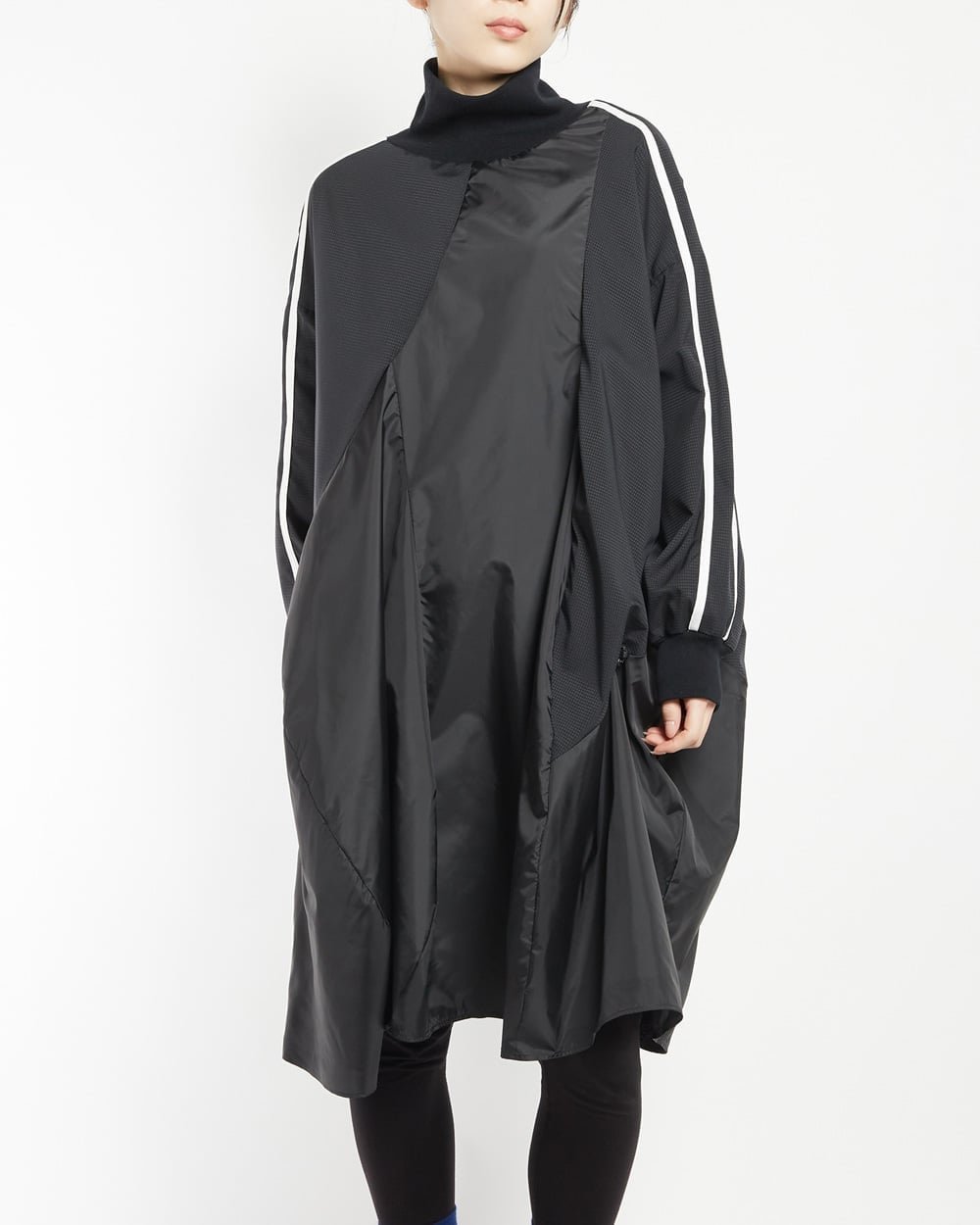 【ゴム/gomme】のハイネックタフタワンピース インテリア・キッズ・メンズ・レディースファッション・服の通販 founy(ファウニー) 　ファッション　Fashion　レディースファッション　Fashion for Women　ワンピース　Dresses　おすすめ　Recommended / Our Picks　タフタ　Taffeta, Structured Fabric　ハイネック　High Neck, Mock Neck　ポケット　Pocket, Pocket Detail　メッシュ　Mesh, Net Fabric　レギンス　Leggings, Stretch Pants　切替　Switching, Contrast Panel　春　Spring　軽量　Lightweight, Ultra Light　黒|ID: prp329100004979313 ipo3291000000037312793