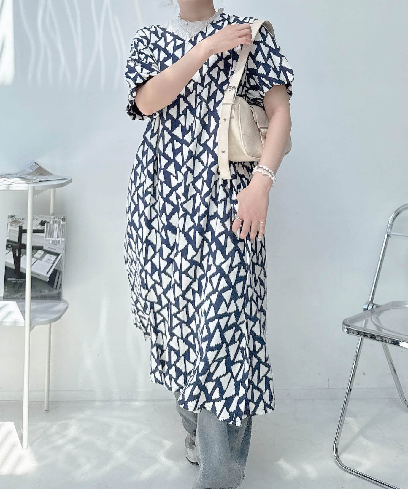 【アズノウアズ プラス/AS KNOW AS plus】の◎『体型カバー』『ゆったりサイズ』バックリボン ボリューム5分袖ワンピ-ス インテリア・キッズ・メンズ・レディースファッション・服の通販 founy(ファウニー) 　ファッション　Fashion　レディースファッション　Fashion for Women　ワンピース　Dresses　シンプル　Simple, Minimal　無地　Plain, Solid Color　リネン　Linen, Linen Fabric　リボン　Ribbon, Bow　再入荷　Restock / Back in Stock　夏　Summer　エレガント 上品　Elegant　NVオフキカ|ID: prp329100004979339 ipo3291000000037312893
