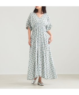 【デミルクス ビームス/Demi-Luxe BEAMS】のne Quittez pas / スモール フラワー ギャザー ワンピース 大人の最旬トレンドファッション＆コーディネート founy(ファウニー) ファッション Fashion レディースファッション Fashion for Women ワンピース Dresses インド Indian Textile ギャザー Gathered, Ruffled コンパクト Compact, Small Size デコルテ Décolleté, Neckline フォルム Silhouette, Form フラワー Flower, Floral プリント Print, Printed Pattern モダン Modern, Contemporary リラックス Relax, Relaxed Fit |ID:prp329100004979352