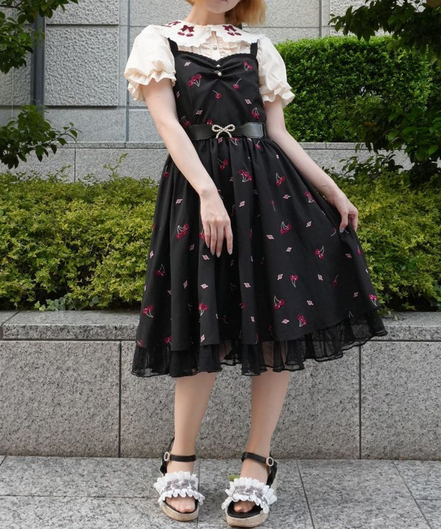 【アクシーズファム/axes femme】のチェリー*ローズ刺繍ジャンパースカート インテリア・キッズ・メンズ・レディースファッション・服の通販 founy(ファウニー) 　ファッション　Fashion　レディースファッション　Fashion for Women　スカート　Skirts　おすすめ　Recommended / Our Picks　ガーリー　Girly, Feminine Style　ギャザー　Gathered, Ruffled　チェリー　Cherry, Cherry Pattern　フリル　Frill, Ruffle　モチーフ　Motif, Design Theme　ローズ　Rose, Rose Motif　夏　Summer　黒|ID: prp329100004979367 ipo3291000000037312984
