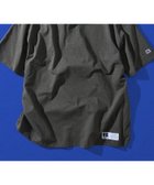 【フリークスストア/FREAK'S STORE】のRUSSEL ATHLETIC×FREAK S STORE 別注 ビッグシルエット ワンポイントロゴ 配色ヘンリーネック Tシャツ 【限定展開】 大人の最旬トレンドファッション＆コーディネート founy(ファウニー) ファッション Fashion レディースファッション Fashion for Women トップス・カットソー Cut & Sew Tops シャツ・ブラウス・オフィスカジュアル Elegant Blouses & Button-Ups ロングTシャツ・Tシャツ Longline T-Shirts & Tees ヴィンテージ Vintage Style カーゴパンツ Cargo Pants, Utility Pants ショーツ Shorts, Short Pants シンプル Simple, Minimal デニム Denim, Jeans Material トレンド Trend, Trending Now 人気 Popular, Best Seller パッチ Patch, Appliqué ビッグ Big, Oversized フロント Front, Front Design ボトム Bottoms, Lower Wear 別注 Limited Edition, Custom Order リラックス Relax, Relaxed Fit ワイド Wide, Wide Fit ワンポイント One Point, Statement Accent S/S・春夏 SS, Spring/Summer, Warm Season おすすめ Recommended / Our Picks 夏 Summer 2026年 2026 2026春夏・S/S Spring/Summer 2026 SS26 thumbnail スミクロ|ID: prp329100004979695 ipo3291000000037314494