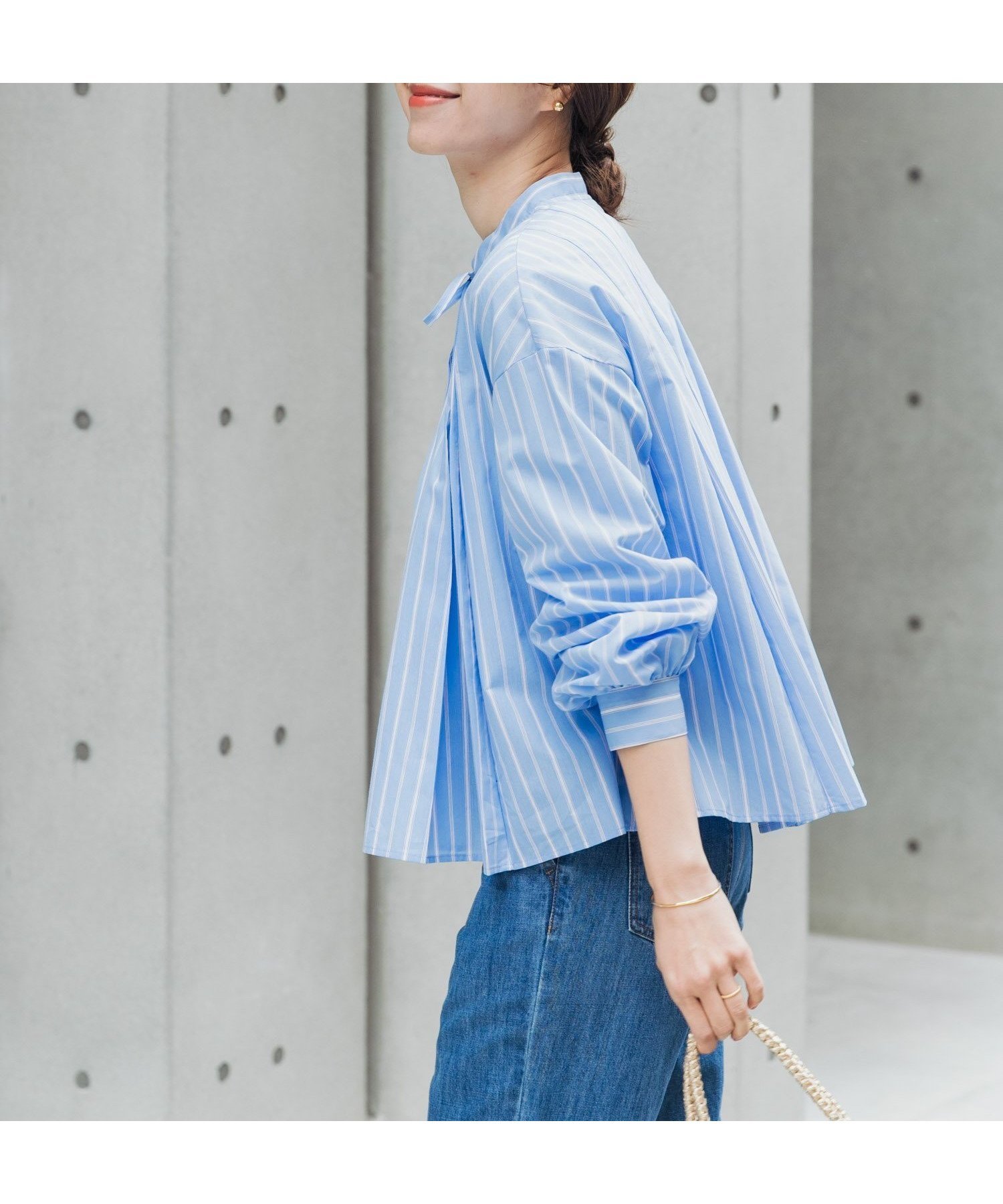 【アーバンリサーチ ドアーズ/URBAN RESEARCH DOORS】のストライプリボンフレアブラウス 大人の最旬トレンドファッション＆コーディネート founy(ファウニー) 　ファッション　Fashion　レディースファッション　Fashion for Women　トップス・カットソー　Cut & Sew Tops　シャツ・ブラウス・オフィスカジュアル　Elegant Blouses & Button-Ups　2026年　2026　2026春夏・S/S　Spring/Summer 2026 SS26　ショート　Short, Short Length　シンプル　Simple, Minimal　ストライプ　Stripe, Striped Pattern　フェミニン　Feminine, Girly　フロント　Front, Front Design　リボン　Ribbon, Bow　夏　Summer　S/S・春夏　SS, Spring/Summer, Warm Season　 other-1|ID: prp329100004979754 ipo3291000000037314994