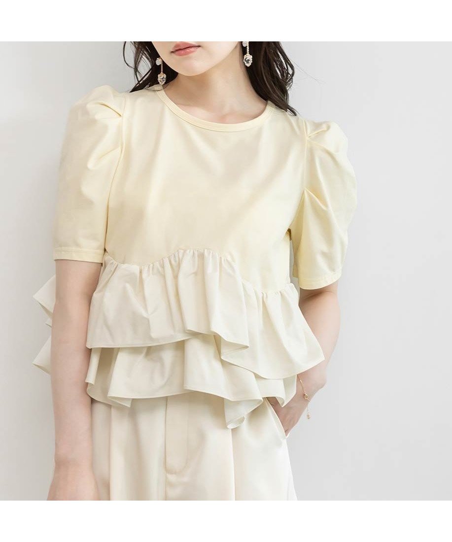【ランダ/RANDA】のタフタフリルペプラムTシャツ インテリア・キッズ・メンズ・レディースファッション・服の通販 founy(ファウニー) 　ファッション　Fashion　レディースファッション　Fashion for Women　トップス・カットソー　Cut & Sew Tops　シャツ・ブラウス・オフィスカジュアル　Elegant Blouses & Button-Ups　ロングTシャツ・Tシャツ　Longline T-Shirts & Tees　カットソー　Cut and Sewn Top　ギャザー　Gathered, Ruffled　スリーブ　Sleeve, Long Sleeve / Short Sleeve　タフタ　Taffeta, Structured Fabric　デニム　Denim, Jeans Material　バランス　Balance, Style Balance　フェミニン　Feminine, Girly　フリル　Frill, Ruffle　ベーシック　Basic, Essential　ペプラム　Peplum, Flared Hem　ミックス　Mix, Mixed Style　ラウンド　Round, Round Neck　YELLOW|ID: prp329100004979765 ipo3291000000037315056