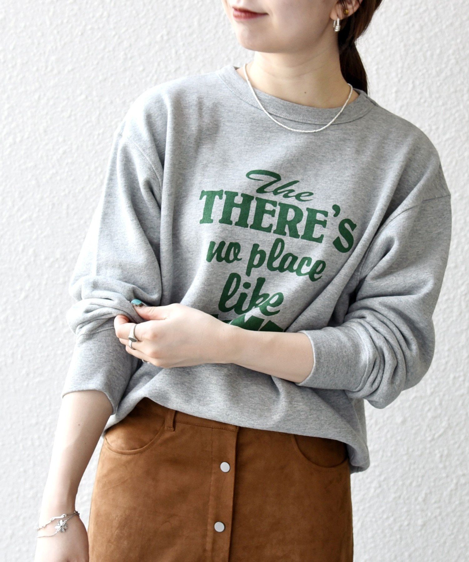 【シップス/SHIPS】の【SHIPS any別注】THE KNiTS 洗濯機可能 ロゴ プリント スウェット インテリア・キッズ・メンズ・レディースファッション・服の通販 founy(ファウニー) 　ファッション　Fashion　レディースファッション　Fashion for Women　トップス・カットソー　Cut & Sew Tops　ニット　Knit Tops & Sweaters　レディースパーカー・カジュアルフーディー　Casual Hoodies & Sweatshirts　スウェット・クルーネックトップス　Sweatshirts & Crewnecks / Relaxed Fit Sweat Tops　イラスト　Illustration　シンプル　Simple, Minimal　ジャケット　Jacket, Outerwear　スウェット / スエット　Sweatshirt, Sweatwear　スペシャル　Special, Limited Edition　トレンド　Trend, Trending Now　定番　Standard, Basic Item　プリント　Print, Printed Pattern　別注　Limited Edition, Custom Order　2026年　2026　2026春夏・S/S　Spring/Summer 2026 SS26　グレー|ID: prp329100004979771 ipo3291000000037315092