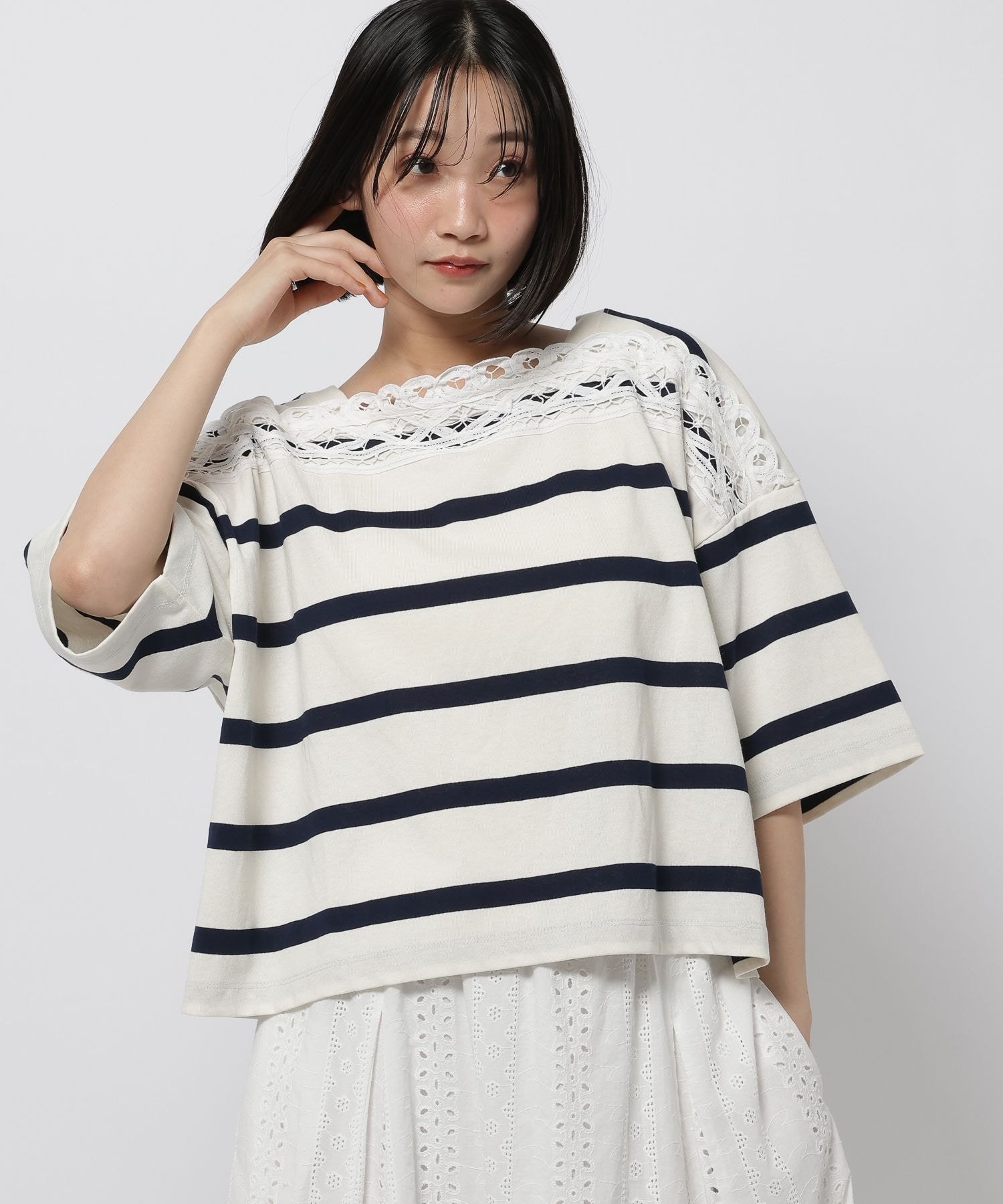【ニコアンド/niko and】のバテンレース2WAY Tシャツ インテリア・キッズ・メンズ・レディースファッション・服の通販 founy(ファウニー) 　ファッション　Fashion　レディースファッション　Fashion for Women　トップス・カットソー　Cut & Sew Tops　シャツ・ブラウス・オフィスカジュアル　Elegant Blouses & Button-Ups　ロングTシャツ・Tシャツ　Longline T-Shirts & Tees　おすすめ　Recommended / Our Picks　サンダル　Sandals, Summer Shoes　ドッキング　Docking, Mixed Material　ボーダー　Border, Stripe　リラックス　Relax, Relaxed Fit　レース　Lace, Lace Fabric　ロング　Long, Long-Length　ワイド　Wide, Wide Fit　夏　Summer　オフボーダー|ID: prp329100004979844 ipo3291000000037315486