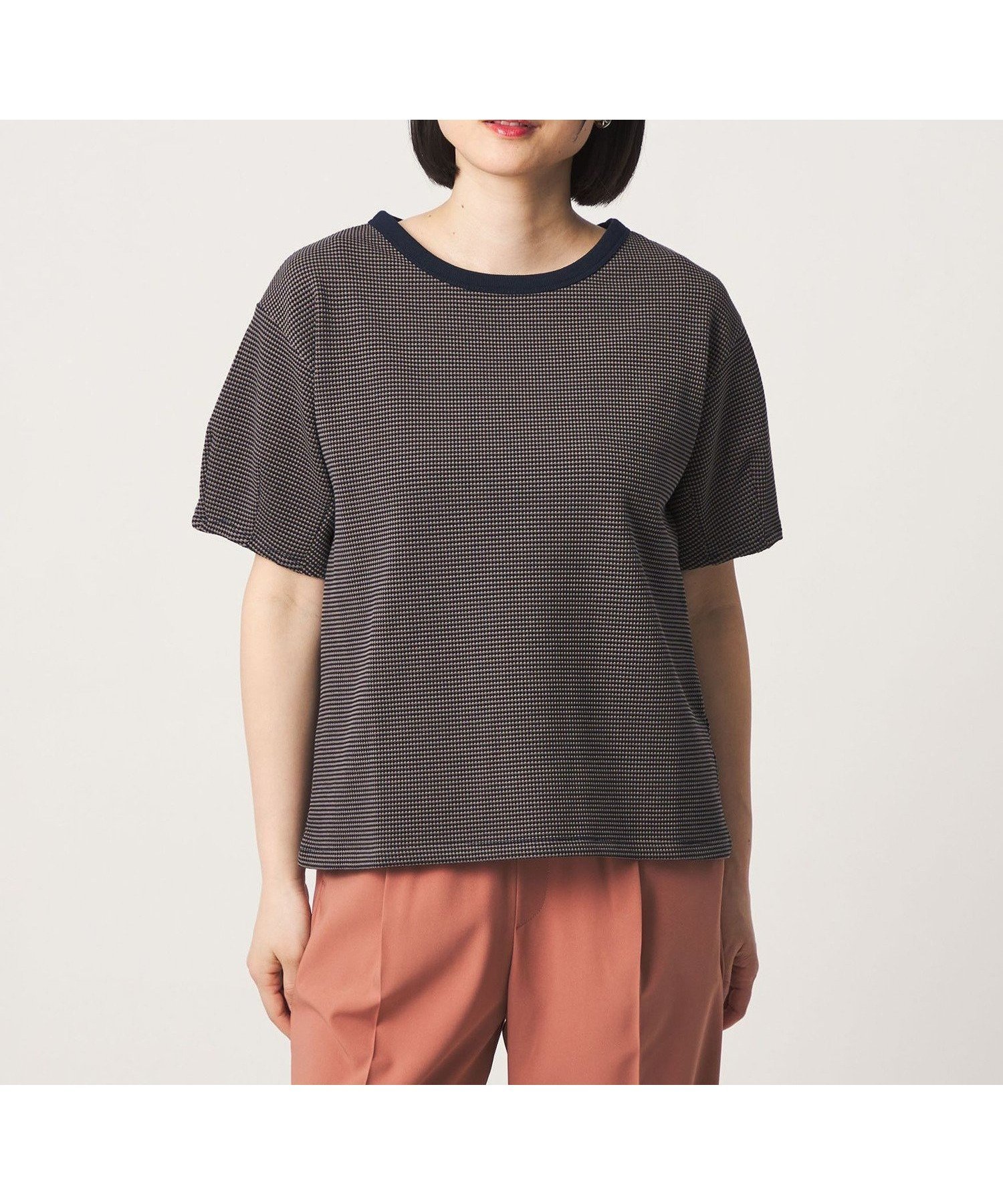 【ユナイテッドアローズ/UNITED ARROWS】のワッフルボーダー タックスリーブTシャツ A DAY IN THE LIFE 大人の最旬トレンドファッション＆コーディネート founy(ファウニー) 　ファッション　Fashion　レディースファッション　Fashion for Women　トップス・カットソー　Cut & Sew Tops　シャツ・ブラウス・オフィスカジュアル　Elegant Blouses & Button-Ups　ロングTシャツ・Tシャツ　Longline T-Shirts & Tees　カットソー　Cut and Sewn Top　シンプル　Simple, Minimal　スリーブ　Sleeve, Long Sleeve / Short Sleeve　デニム　Denim, Jeans Material　トレンド　Trend, Trending Now　バランス　Balance, Style Balance　フォルム　Silhouette, Form　ボーダー　Border, Stripe　無地　Plain, Solid Color　ロング　Long, Long-Length　ワッフル　Waffle, Waffle Knit　アウトレット　Outlet / Clearance　おすすめ　Recommended / Our Picks　夏　Summer　ビジネス 仕事 通勤　Business / Work / Commuting　 other-1|ID: prp329100004979869 ipo3291000000037315601