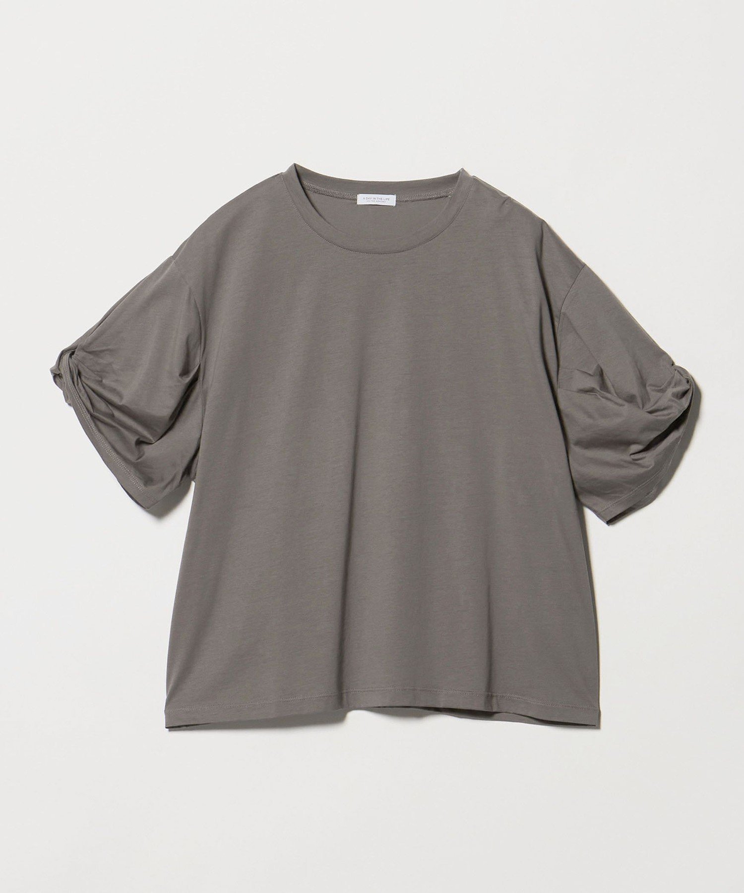 【ユナイテッドアローズ/UNITED ARROWS】のシルケット ツイストスリーブ カットソー A DAY IN THE LIFE 大人の最旬トレンドファッション＆コーディネート founy(ファウニー) 　ファッション　Fashion　レディースファッション　Fashion for Women　トップス・カットソー　Cut & Sew Tops　カットソー・ベーシックTシャツ　Cut-and-Sewn Tops / Stretch Tees & Basics　カットソー　Cut and Sewn Top　シルケット　Silket, Silky Cotton　シンプル　Simple, Minimal　ストライプ　Stripe, Striped Pattern　スリーブ　Sleeve, Long Sleeve / Short Sleeve　ツイスト　Tweed, Tweed Fabric　トレンド　Trend, Trending Now　定番　Standard, Basic Item　なめらか　Smooth, Silky Texture　人気　Popular, Best Seller　バランス　Balance, Style Balance　ボーダー　Border, Stripe　ワイド　Wide, Wide Fit　アウトレット　Outlet / Clearance　おすすめ　Recommended / Our Picks　夏　Summer　ビジネス 仕事 通勤　Business / Work / Commuting　 other-1|ID: prp329100004979872 ipo3291000000037315617