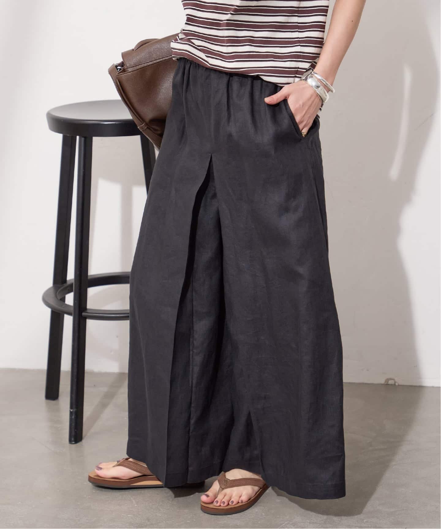 【ジャーナルスタンダード/JOURNAL STANDARD】の《WEB限定追加 2》リネン タックキュロット 大人の最旬トレンドファッション＆コーディネート founy(ファウニー) 　ファッション　Fashion　レディースファッション　Fashion for Women　スカート　Skirts　キュロット　Culottes, Wide Shorts　サンダル　Sandals, Summer Shoes　シューズ　Shoes, Footwear　ショート　Short, Short Length　スタンダード　Standard, Basic　スニーカー　Sneakers, Trainers　バランス　Balance, Style Balance　フラット　Flat, Flat Shoes　リネン　Linen, Linen Fabric　ルーズ　Loose, Oversized　ワイド　Wide, Wide Fit　人気　Popular, Best Seller　 other-1|ID: prp329100004979945 ipo3291000000037315958