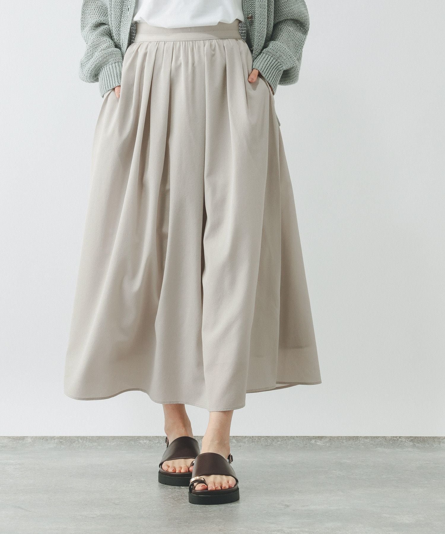 【グローバルワーク/GLOBAL WORK】のAiry Breezeフレアスカート/636606 インテリア・キッズ・メンズ・レディースファッション・服の通販 founy(ファウニー) 　ファッション　Fashion　レディースファッション　Fashion for Women　スカート　Skirts　Aライン・フレアスカート　A-Line & Flared Skirts　おすすめ　Recommended / Our Picks　カットソー　Cut and Sewn Top　ギャザー　Gathered, Ruffled　コンパクト　Compact, Small Size　セットアップ　Set-Up, Coordinated Outfit　フレア　Flare, Flared　ポケット　Pocket, Pocket Detail　ランダム　Random, Irregular　吸水　Absorbent, Quick-Dry　夏　Summer　旅行　Travel　楽ちん　Easy Fit, Comfortable　軽量　Lightweight, Ultra Light　グレージュ15|ID: prp329100004980071 ipo3291000000037316388