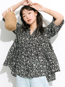 【コカ/COCA】の袖ボリュームティアードブラウス 大人の最旬トレンドファッション＆コーディネート founy(ファウニー) ファッション Fashion レディースファッション Fashion for Women トップス・カットソー Cut & Sew Tops シャツ・ブラウス・オフィスカジュアル Elegant Blouses & Button-Ups インド Indian Textile 春 Spring ギャザー Gathered, Ruffled サンダル Sandals, Summer Shoes シアー Sheer, See-Through スキッパー Skipper, Open Collar スニーカー Sneakers, Trainers スリーブ Sleeve, Long Sleeve / Short Sleeve ティアード Tiered, Tiered Style なめらか Smooth, Silky Texture ビスチェ Bustier, Corset Top フェミニン Feminine, Girly フラット Flat, Flat Shoes フレア Flare, Flared ベスト Vest, Waistcoat ポケット Pocket, Pocket Detail 半袖 Short Sleeve, Half Sleeve 無地 Plain, Solid Color リゾート Resort, Vacation Style リラックス Relax, Relaxed Fit ワイド Wide, Wide Fit S/S・春夏 SS, Spring/Summer, Warm Season おすすめ Recommended / Our Picks 夏 Summer 2026年 2026 2026春夏・S/S Spring/Summer 2026 SS26 |ID:prp329100004980093