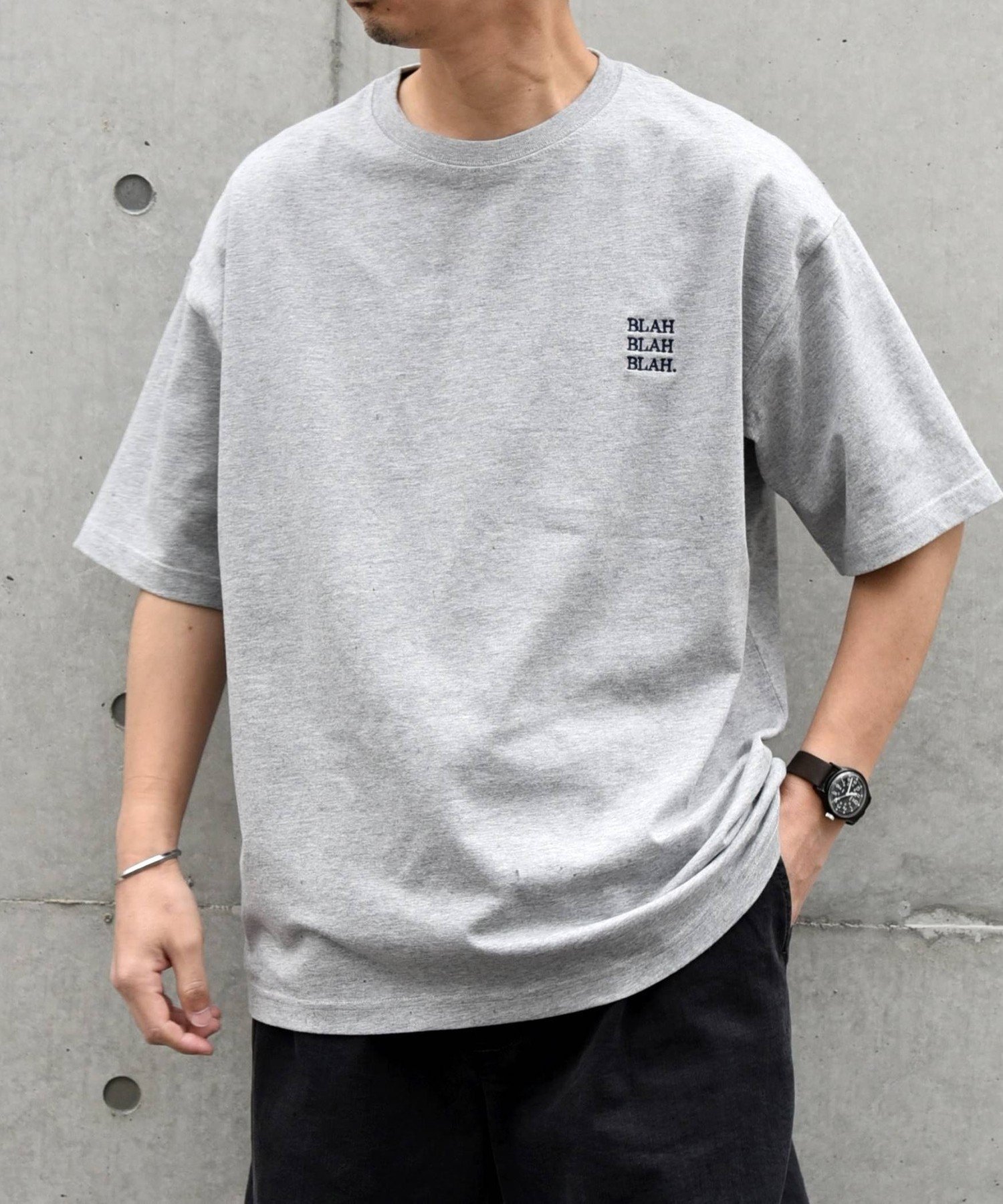 【シップス/SHIPS】の【WEB限定】SHIPS any BLAH BLAH BLAH.ワンポイント 刺繍 ルーズ Tシャツ(ユニセックス) インテリア・キッズ・メンズ・レディースファッション・服の通販 founy(ファウニー) 　ファッション　Fashion　レディースファッション　Fashion for Women　トップス・カットソー　Cut & Sew Tops　シャツ・ブラウス・オフィスカジュアル　Elegant Blouses & Button-Ups　ロングTシャツ・Tシャツ　Longline T-Shirts & Tees　ドロップ　Drop Shoulder, Dropped Style　ルーズ　Loose, Oversized　ワンポイント　One Point, Statement Accent　おすすめ　Recommended / Our Picks　グレー|ID: prp329100004980102 ipo3291000000037316574