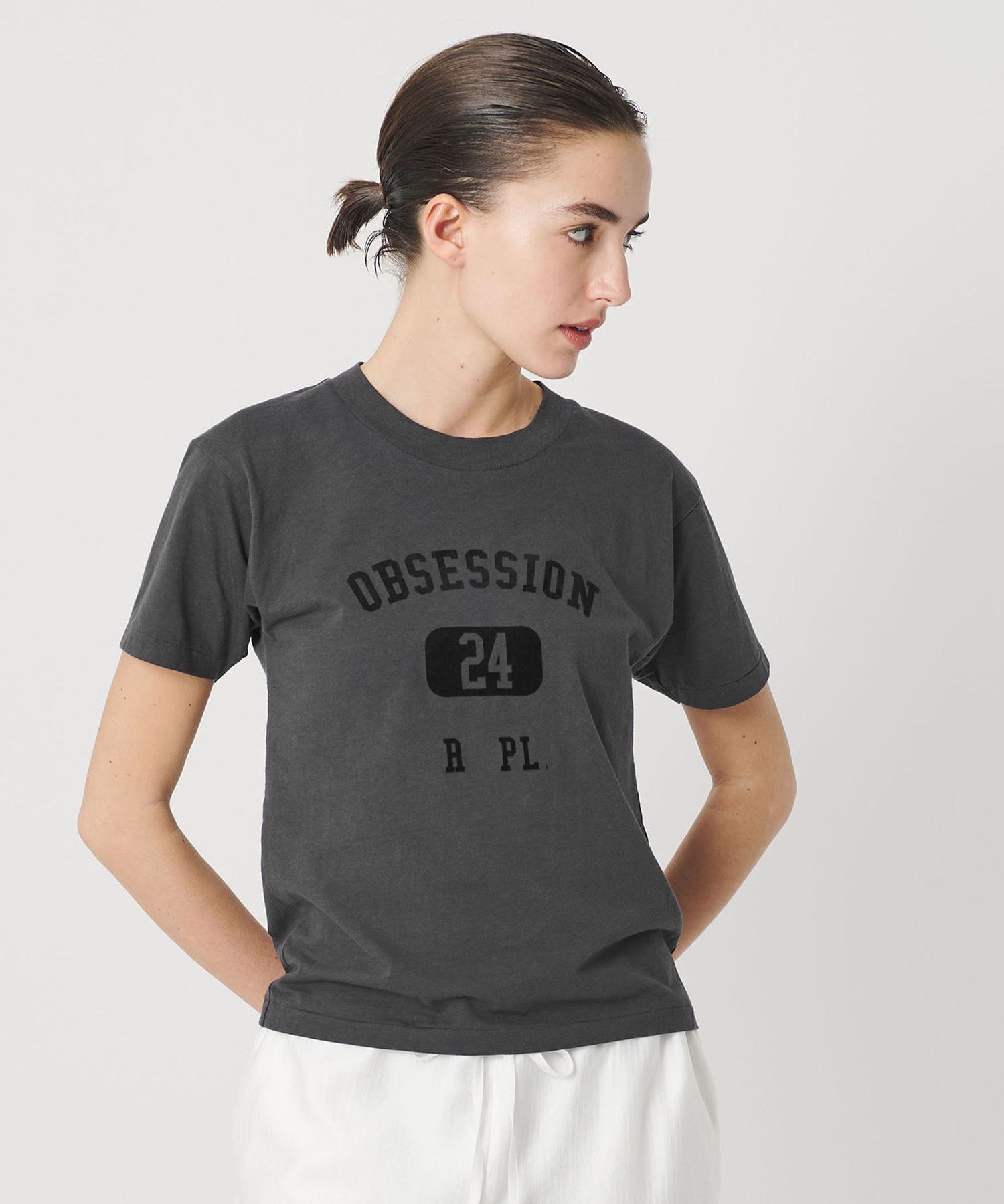 【ビューティ&ユース ユナイテッドアローズ/BEAUTY&YOUTH / UNITED ARROWS】のATTISESSION OBSESSION フロッキーロゴ Tシャツ インテリア・キッズ・メンズ・レディースファッション・服の通販 founy(ファウニー) 　ファッション　Fashion　レディースファッション　Fashion for Women　トップス・カットソー　Cut & Sew Tops　シャツ・ブラウス・オフィスカジュアル　Elegant Blouses & Button-Ups　ロングTシャツ・Tシャツ　Longline T-Shirts & Tees　インナー　Innerwear　春　Spring　シアー　Sheer, See-Through　ジャケット　Jacket, Outerwear　スタイリッシュ　Stylish, Fashionable　デニム　Denim, Jeans Material　トレンド　Trend, Trending Now　ビスチェ　Bustier, Corset Top　フェミニン　Feminine, Girly　S/S・春夏　SS, Spring/Summer, Warm Season　おすすめ　Recommended / Our Picks　夏　Summer　エレガント 上品　Elegant　DK.GRAY|ID: prp329100004980119 ipo3291000000037316772