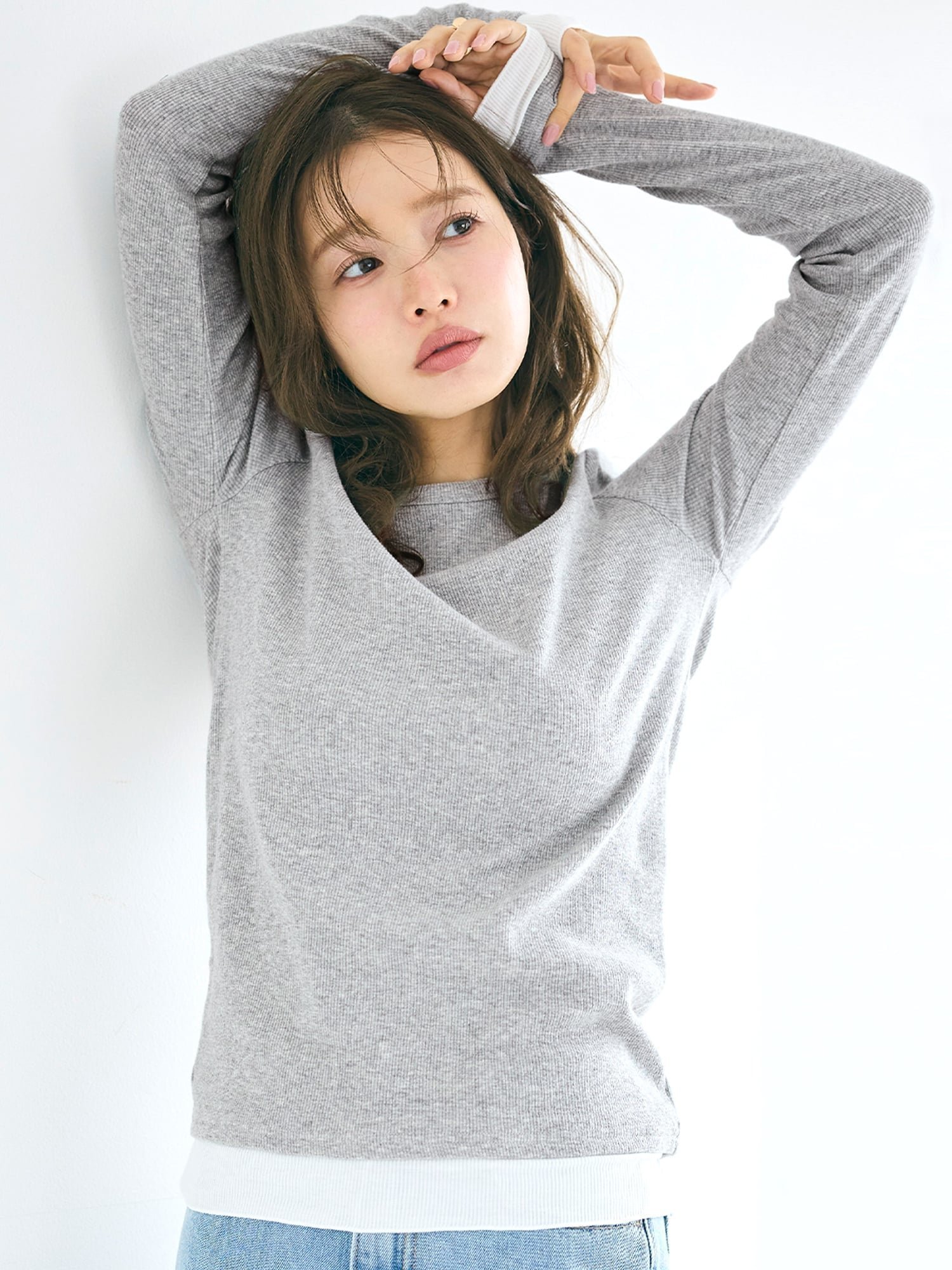 【コカ/COCA】のレイヤード長袖カットソー インテリア・キッズ・メンズ・レディースファッション・服の通販 founy(ファウニー) 　ファッション　Fashion　レディースファッション　Fashion for Women　トップス・カットソー　Cut & Sew Tops　カットソー・ベーシックTシャツ　Cut-and-Sewn Tops / Stretch Tees & Basics　インナー　Innerwear　春　Spring　カットソー　Cut and Sewn Top　シンプル　Simple, Minimal　ジャケット　Jacket, Outerwear　デニム　Denim, Jeans Material　長袖　Long Sleeve, Full Sleeve　バランス　Balance, Style Balance　フィット　Fit, Slim Fit　ベスト　Vest, Waistcoat　ベーシック　Basic, Essential　ポケット　Pocket, Pocket Detail　無地　Plain, Solid Color　ロング　Long, Long-Length　ワイド　Wide, Wide Fit　2026年　2026　2026春夏・S/S　Spring/Summer 2026 SS26　Gray|ID: prp329100004980143 ipo3291000000037317019