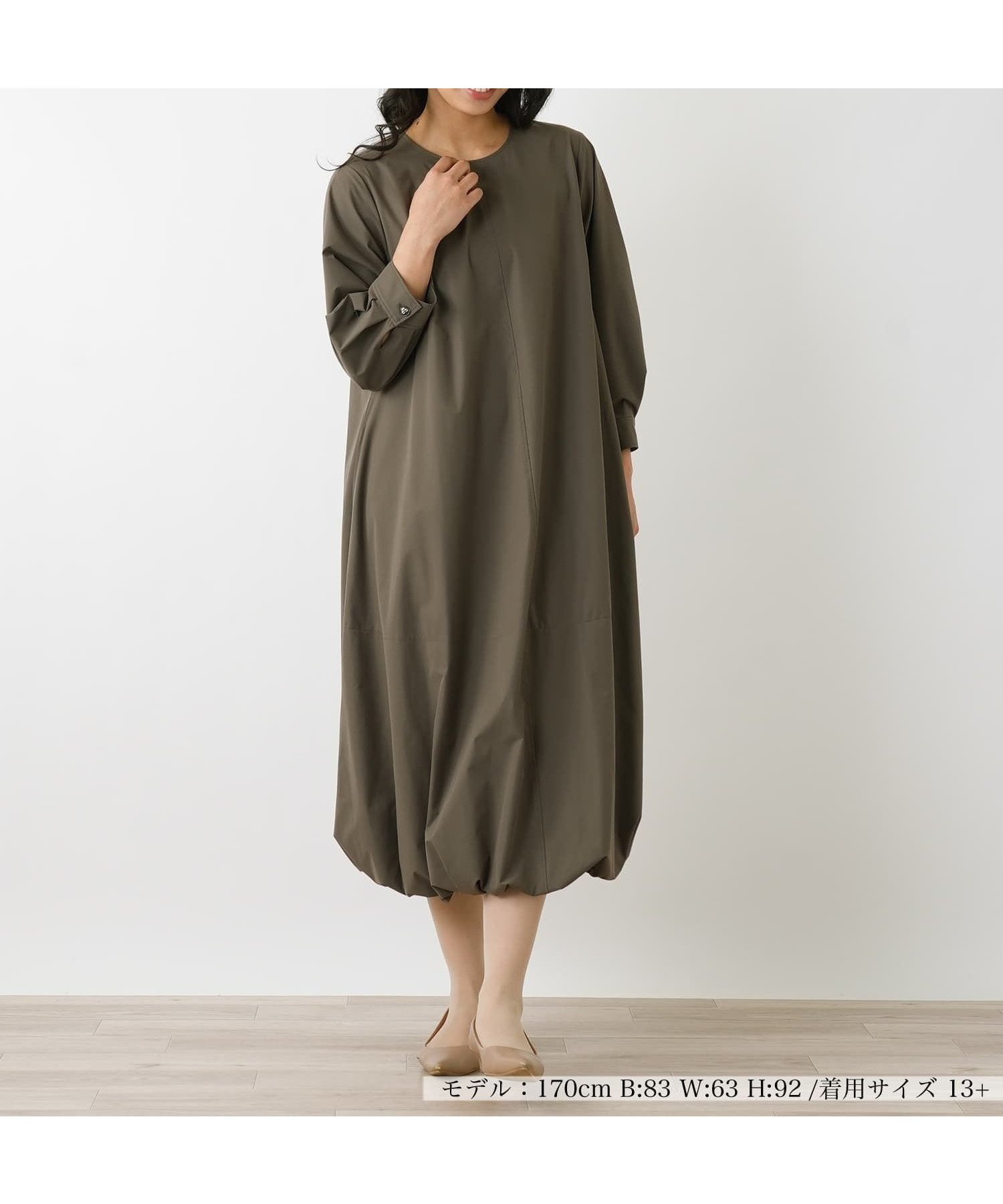 【レリアンプラスハウス/Leilian PLUS HOUSE】の【店舗人気】【はっ水】ワンピース【プラス企画】 インテリア・キッズ・メンズ・レディースファッション・服の通販 founy(ファウニー) 　ファッション　Fashion　レディースファッション　Fashion for Women　ワンピース　Dresses　ウォッシャブル　Machine Washable　スリーブ　Sleeve, Long Sleeve / Short Sleeve　ポケット　Pocket, Pocket Detail　レギュラー　Regular, Standard Fit　人気　Popular, Best Seller　夏　Summer　カーキ|ID: prp329100004980191 ipo3291000000037317222