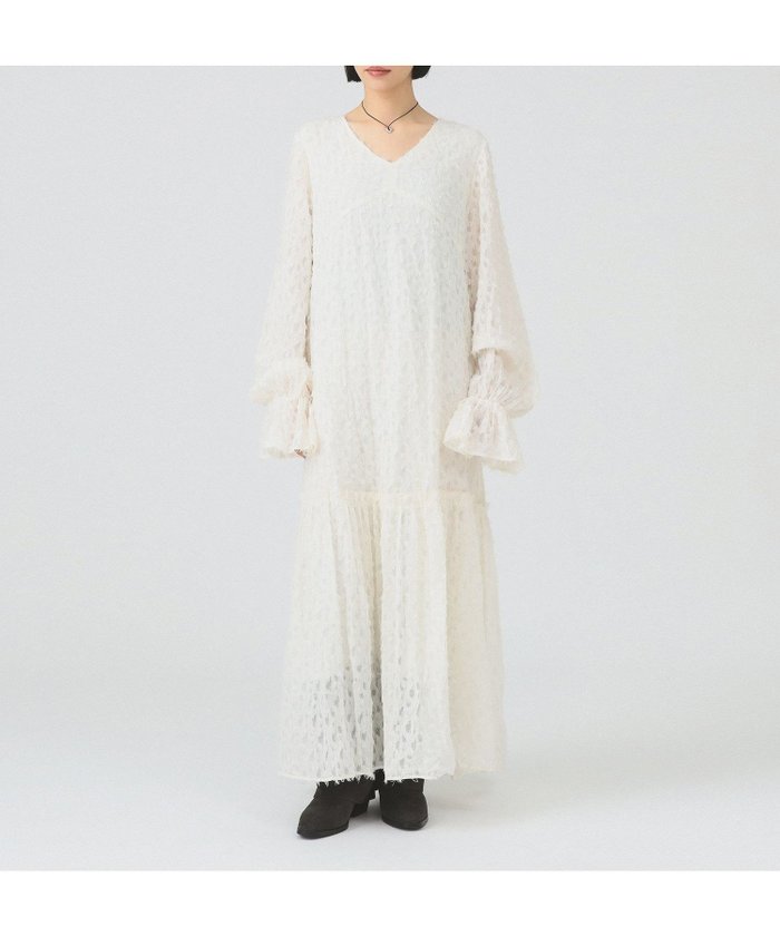 【ビームス ウイメン/BEAMS】のフリンジ ジャカード クリンクル ワンピース セレモニー インテリア・キッズ・メンズ・レディースファッション・服の通販 founy(ファウニー) https://founy.com/ ファッション Fashion レディースファッション Fashion for Women ワンピース Dresses インナー Innerwear ギャザー Gathered, Ruffled ジャカード／ジャガード Jacquard, Woven Pattern スニーカー Sneakers, Trainers スリーブ Sleeve, Long Sleeve / Short Sleeve ダウン Down, Puffer デコルテ Décolleté, Neckline パーティ Party, Party Style フリンジ Fringe, Tassel フレア Flare, Flared ペチコート Petticoat, Underskirt おすすめ Recommended / Our Picks セレモニー Ceremony |ID: prp329100004980201 ipo3291000000037317254