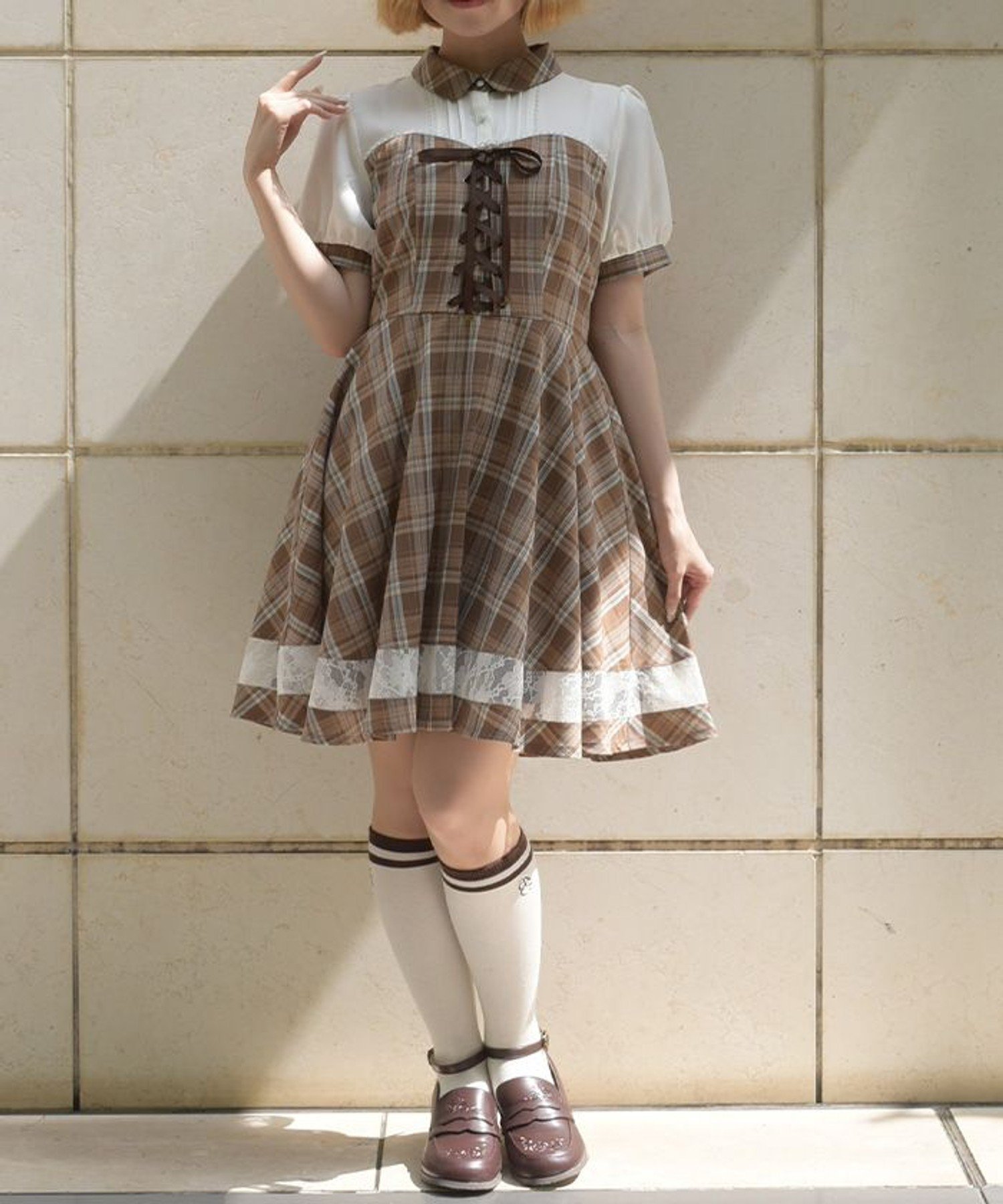 【アクシーズファム/axes femme】のビスチェ風ドッキングワンピース インテリア・キッズ・メンズ・レディースファッション・服の通販 founy(ファウニー) 　ファッション　Fashion　レディースファッション　Fashion for Women　ワンピース　Dresses　おすすめ　Recommended / Our Picks　カーディガン　Cardigan, Knitwear　ガーリー　Girly, Feminine Style　ドッキング　Docking, Mixed Material　ビスチェ　Bustier, Corset Top　フロント　Front, Front Design　切替　Switching, Contrast Panel　羽織　Haori, Light Jacket　茶|ID: prp329100004980207 ipo3291000000037317274