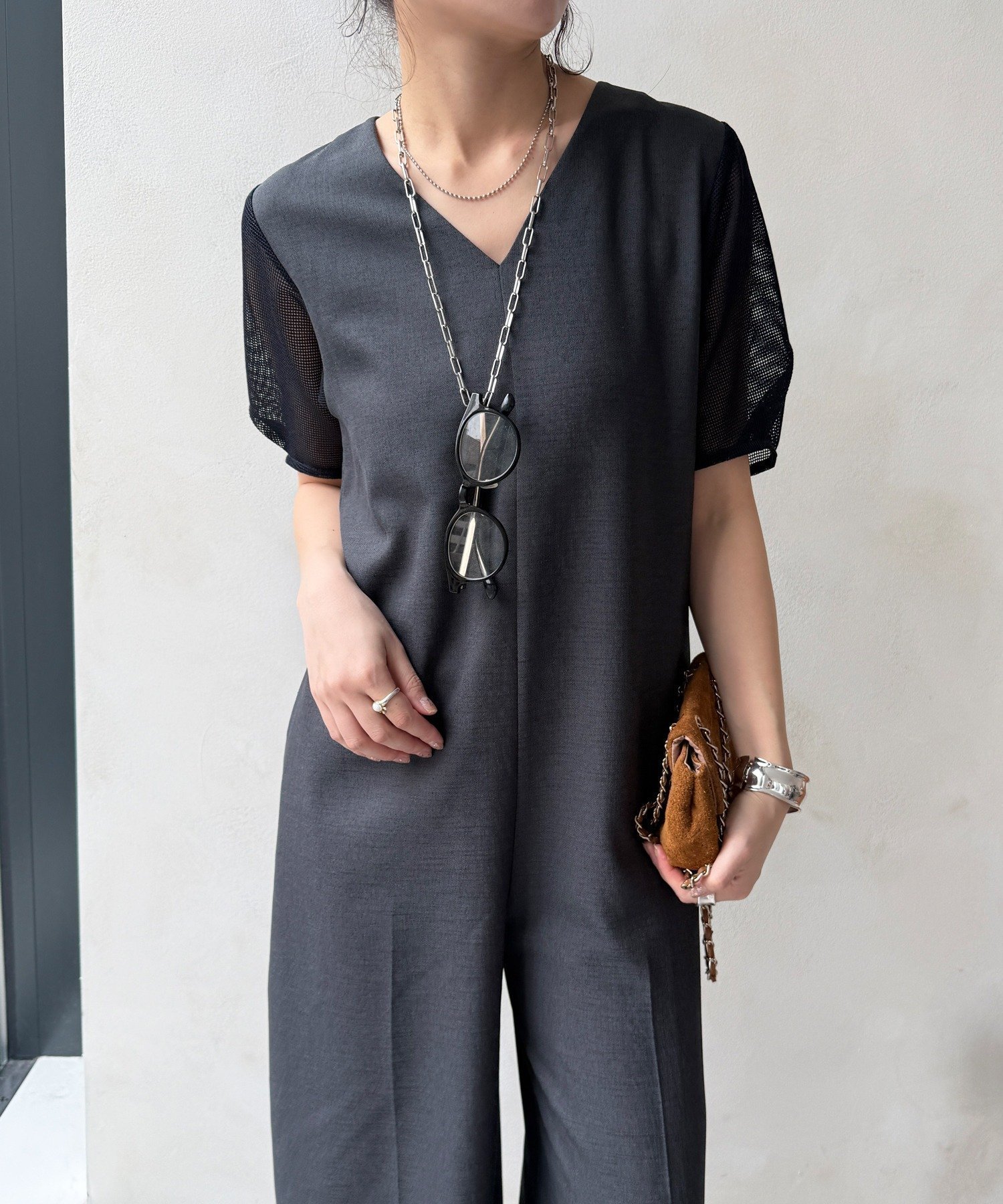 【ドゥドゥ/DouDou】の【WEB限定】袖メッシュオールインワン インテリア・キッズ・メンズ・レディースファッション・服の通販 founy(ファウニー) 　ファッション　Fashion　レディースファッション　Fashion for Women　トップス・カットソー　Cut & Sew Tops　ワンピース　Dresses　オールインワン・ワンピース　Dresses and Jumpsuits　シンプル　Simple, Minimal　スマート　Smart, Elegant　メッシュ　Mesh, Net Fabric　リラックス　Relax, Relaxed Fit　楽ちん　Easy Fit, Comfortable　S/S・春夏　SS, Spring/Summer, Warm Season　再入荷　Restock / Back in Stock　夏　Summer　2026年　2026　2026春夏・S/S　Spring/Summer 2026 SS26　チャコールグレー|ID: prp329100004980246 ipo3291000000037317405
