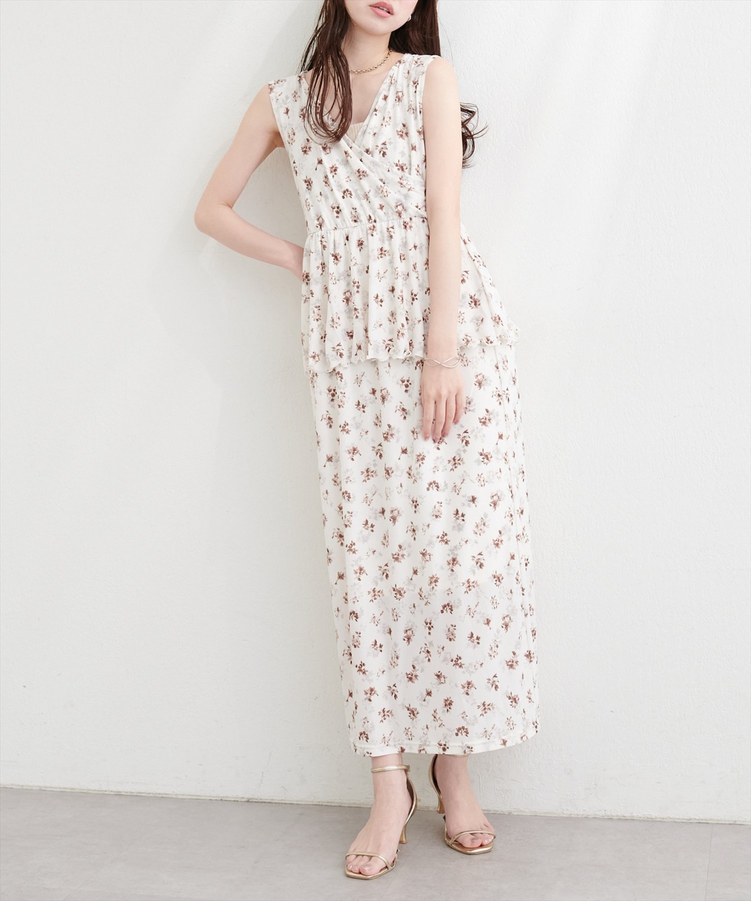 【ナチュラルクチュール/natural couture】のペプラムドッキングワンピース インテリア・キッズ・メンズ・レディースファッション・服の通販 founy(ファウニー) 　ファッション　Fashion　レディースファッション　Fashion for Women　ワンピース　Dresses　春　Spring　カーディガン　Cardigan, Knitwear　サンダル　Sandals, Summer Shoes　ジャケット　Jacket, Outerwear　セットアップ　Set-Up, Coordinated Outfit　デコルテ　Décolleté, Neckline　トレンド　Trend, Trending Now　ドッキング　Docking, Mixed Material　フェミニン　Feminine, Girly　ペプラム　Peplum, Flared Hem　ポケット　Pocket, Pocket Detail　楽ちん　Easy Fit, Comfortable　S/S・春夏　SS, Spring/Summer, Warm Season　再入荷　Restock / Back in Stock　おすすめ　Recommended / Our Picks　夏　Summer　2026年　2026　2026春夏・S/S　Spring/Summer 2026 SS26　ホワイト系その他|ID: prp329100004980247 ipo3291000000037317408