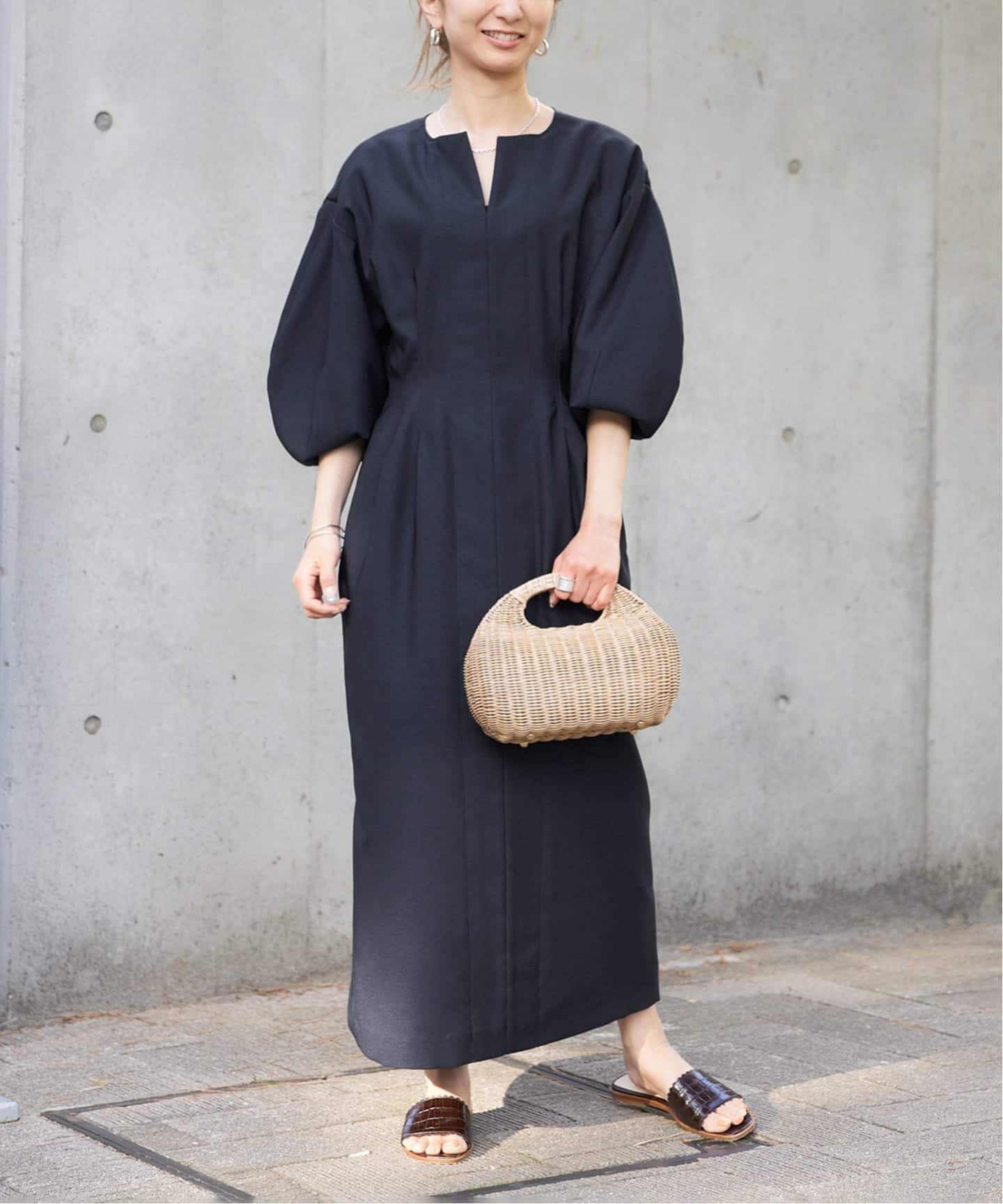 【ヴェルメイユ パー イエナ/VERMEIL par iena】の《一部WEB限定 》FLAXASA jewel ox ウエストシェイプワンピース 大人の最旬トレンドファッション＆コーディネート founy(ファウニー) 　ファッション　Fashion　レディースファッション　Fashion for Women　ワンピース　Dresses　サンダル　Sandals, Summer Shoes　ストレッチ　Stretch, Stretchy Fabric　スリーブ　Sleeve, Long Sleeve / Short Sleeve　バランス　Balance, Style Balance　フォルム　Silhouette, Form　フラット　Flat, Flat Shoes　夏　Summer　 other-1|ID: prp329100004980391 ipo3291000000037317902