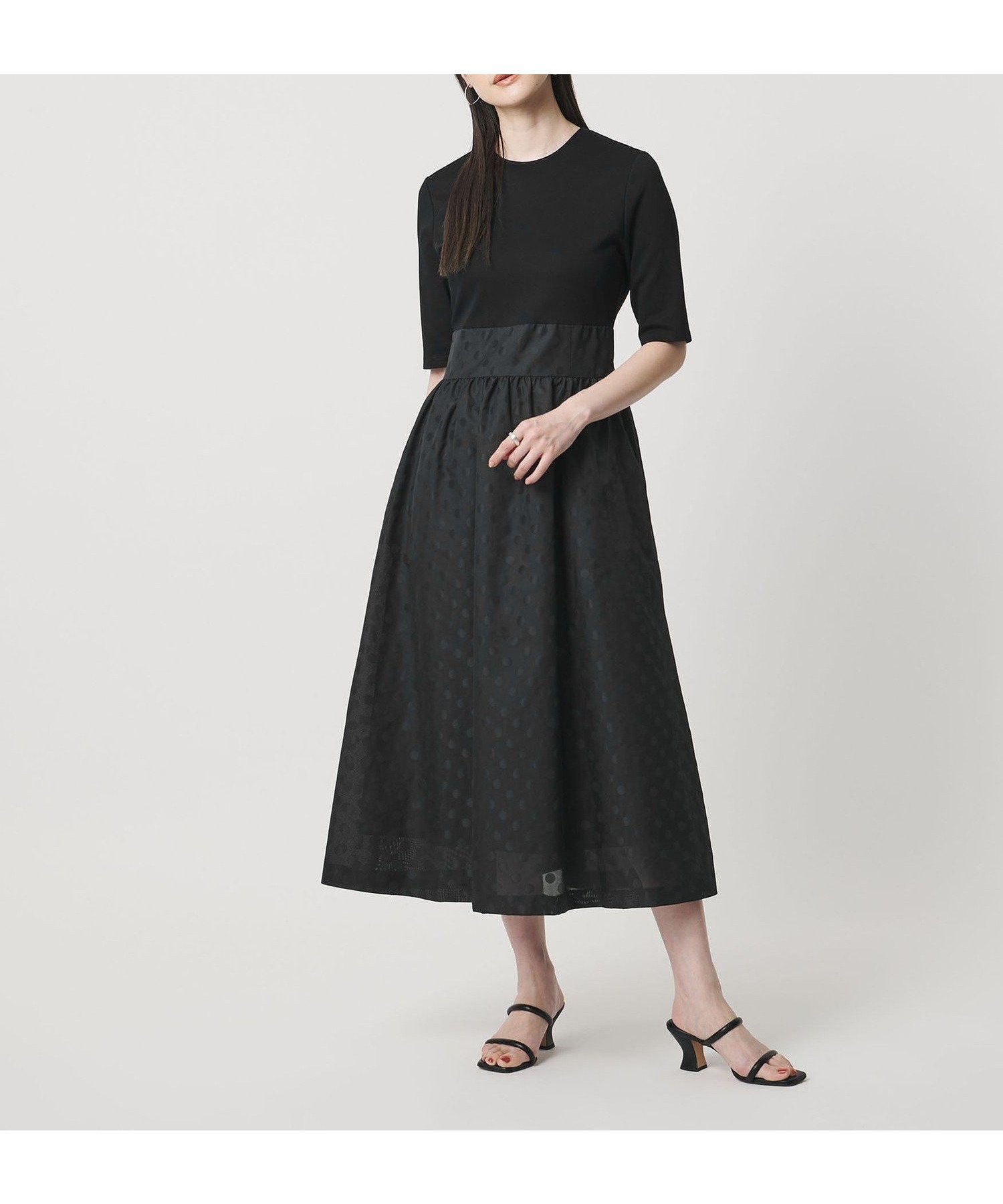 【ユナイテッドアローズ/UNITED ARROWS】のフィット フレア シアー ドット ワンピース -ウォッシャブル- インテリア・キッズ・メンズ・レディースファッション・服の通販 founy(ファウニー) 　ファッション　Fashion　レディースファッション　Fashion for Women　ワンピース　Dresses　ウォッシャブル　Machine Washable　ギャザー　Gathered, Ruffled　コンパクト　Compact, Small Size　シアー　Sheer, See-Through　シャーリング　Shirring, Ruched　ジャケット　Jacket, Outerwear　ダブル　Double, Double-Breasted　ドット　Polka Dot, Dot Pattern　バランス　Balance, Style Balance　フィット　Fit, Slim Fit　フェイス　Face, Facial Design　フレア　Flare, Flared　ブライト　Bright, Shiny　ブルゾン　Blouson, Bomber Jacket　ベスト　Vest, Waistcoat　ラウンド　Round, Round Neck　おすすめ　Recommended / Our Picks　エレガント 上品　Elegant　BLACK|ID: prp329100004980432 ipo3291000000037318048
