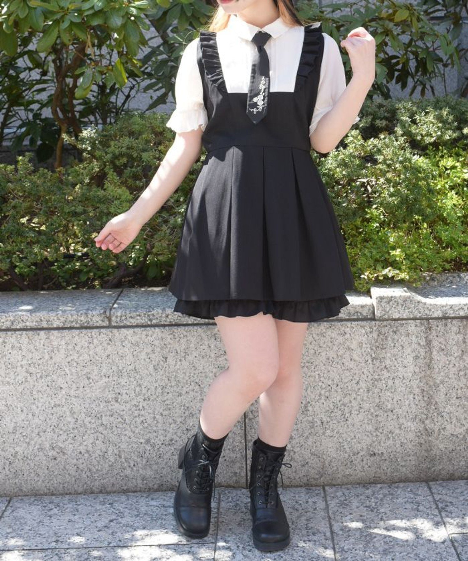 【アクシーズファム/axes femme】のネクタイ付セットアップ インテリア・キッズ・メンズ・レディースファッション・服の通販 founy(ファウニー) 　ファッション　Fashion　レディースファッション　Fashion for Women　セットアップ　Matching Sets　おすすめ　Recommended / Our Picks　インナー　Innerwear　カーディガン　Cardigan, Knitwear　ジャケット　Jacket, Outerwear　セットアップ　Set-Up, Coordinated Outfit　バランス　Balance, Style Balance　フリル　Frill, Ruffle　ボトム　Bottoms, Lower Wear　黒|ID: prp329100004980476 ipo3291000000037318171