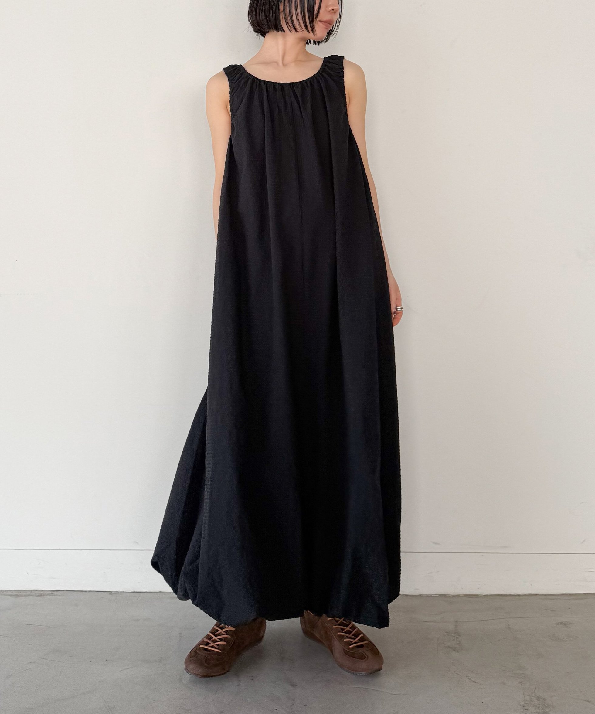 【セレクトモカ/SELECT MOCA】のサッカーチェックバルーンワンピース【by SON】 インテリア・キッズ・メンズ・レディースファッション・服の通販 founy(ファウニー) 　ファッション　Fashion　レディースファッション　Fashion for Women　ワンピース　Dresses　おすすめ　Recommended / Our Picks　サッカー　Seersucker, Summer Fabric　サマー　Summer, Summer Style　サンダル　Sandals, Summer Shoes　シューズ　Shoes, Footwear　シンプル　Simple, Minimal　スニーカー　Sneakers, Trainers　チェック　Check, Plaid, Tartan　バルーン　Balloon, Balloon Silhouette　フラット　Flat, Flat Shoes　軽量　Lightweight, Ultra Light　ブラック-990|ID: prp329100004980516 ipo3291000000037318314