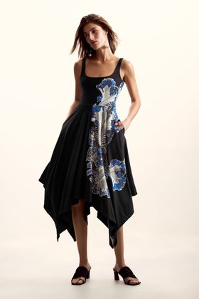 【デシグアル/Desigual】のアシンメトリーなストラップドレス 大人の最旬トレンドファッション＆コーディネート founy(ファウニー) ファッション Fashion レディースファッション Fashion for Women ワンピース Dresses フォーマル・パーティードレス・結婚式用ドレス Elegant & Casual Dresses アシンメトリー Asymmetrical Style カラフル Colorful Design シューズ Shoes, Footwear デニム Denim, Jeans Material パターン Pattern, Design Print パッチワーク Patchwork, Mixed Fabric プリント Print, Printed Pattern メンズ Men's, Menswear |ID:prp329100004980622