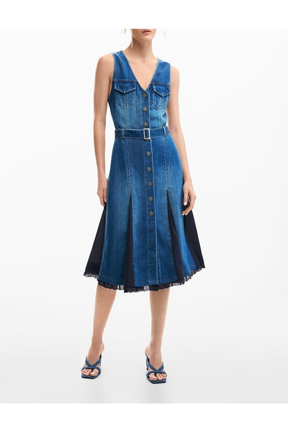 【デシグアル/Desigual】のデニムミディワンピース インテリア・キッズ・メンズ・レディースファッション・服の通販 founy(ファウニー) 　ファッション　Fashion　レディースファッション　Fashion for Women　ワンピース　Dresses　カラフル　Colorful Design　シューズ　Shoes, Footwear　デニム　Denim, Jeans Material　パターン　Pattern, Design Print　パッチワーク　Patchwork, Mixed Fabric　プリント　Print, Printed Pattern　メンズ　Men's, Menswear　ブルー/5053|ID: prp329100004980635 ipo3291000000037318736