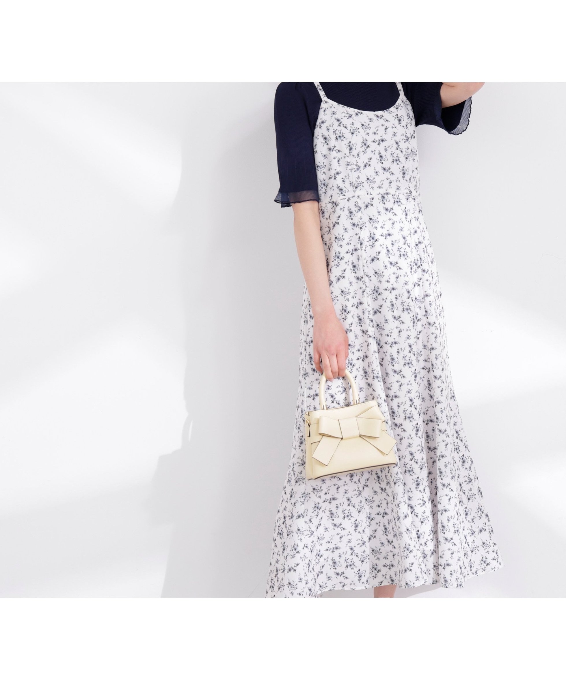 【プロポーション ボディドレッシング/PROPORTION BODY DRESSING】の花柄キャミワンピース 26SS インテリア・キッズ・メンズ・レディースファッション・服の通販 founy(ファウニー) 　ファッション　Fashion　レディースファッション　Fashion for Women　ワンピース　Dresses　キャミソールワンピース　Camisole Dresses　2026年　2026　2026春夏・S/S　Spring/Summer 2026 SS26　インナー　Innerwear　キャミワンピース　Cami Dress, Slip Dress　フェミニン　Feminine, Girly　リボン　Ribbon, Bow　ロング　Long, Long-Length　エクリュ1|ID: prp329100004980647 ipo3291000000037318774