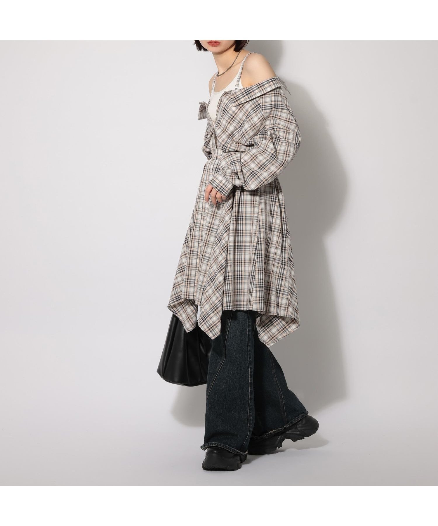 【ページボーイ/PAGEBOY】のイレヘムシャツワンピース インテリア・キッズ・メンズ・レディースファッション・服の通販 founy(ファウニー) 　ファッション　Fashion　レディースファッション　Fashion for Women　ワンピース　Dresses　シャツワンピース / 1枚で着映えコーデ　Shirt Dresses　シャツワンピ　Shirt Dress, Shirt One-Piece　チェック　Check, Plaid, Tartan　トレンド　Trend, Trending Now　ラップ　Wrap, Wrap Design　ランダム　Random, Irregular　ブラック09|ID: prp329100004980686 ipo3291000000037318916