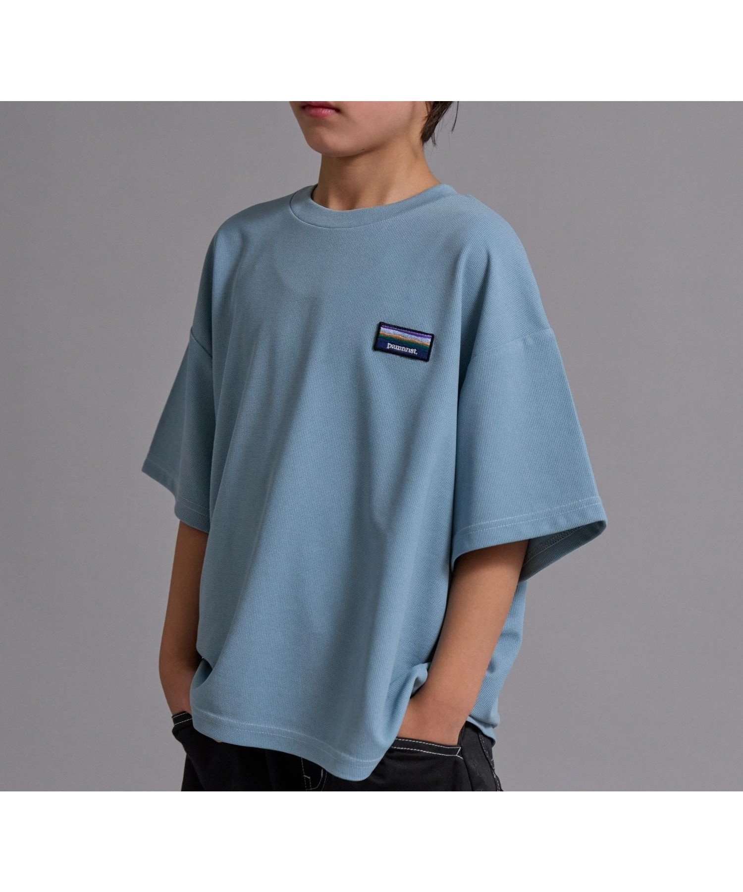 【ペアマノン/pairmanon / KIDS】の【マルチファンクション】接触冷感 刺繍 シンプル 半袖 Tシャツ【PAIRMANON STREET】 インテリア・キッズ・メンズ・レディースファッション・服の通販 founy(ファウニー) 　ファッション　Fashion　キッズファッション　Fashion for Kids　カットソー　Cut and Sewn Top　吸水　Absorbent, Quick-Dry　シンプル　Simple, Minimal　定番　Standard, Basic Item　ボックス　Boxy, Box Shape　半袖　Short Sleeve, Half Sleeve　ワッフル　Waffle, Waffle Knit　ライトブルー81|ID: prp329100004981099 ipo3291000000037320561