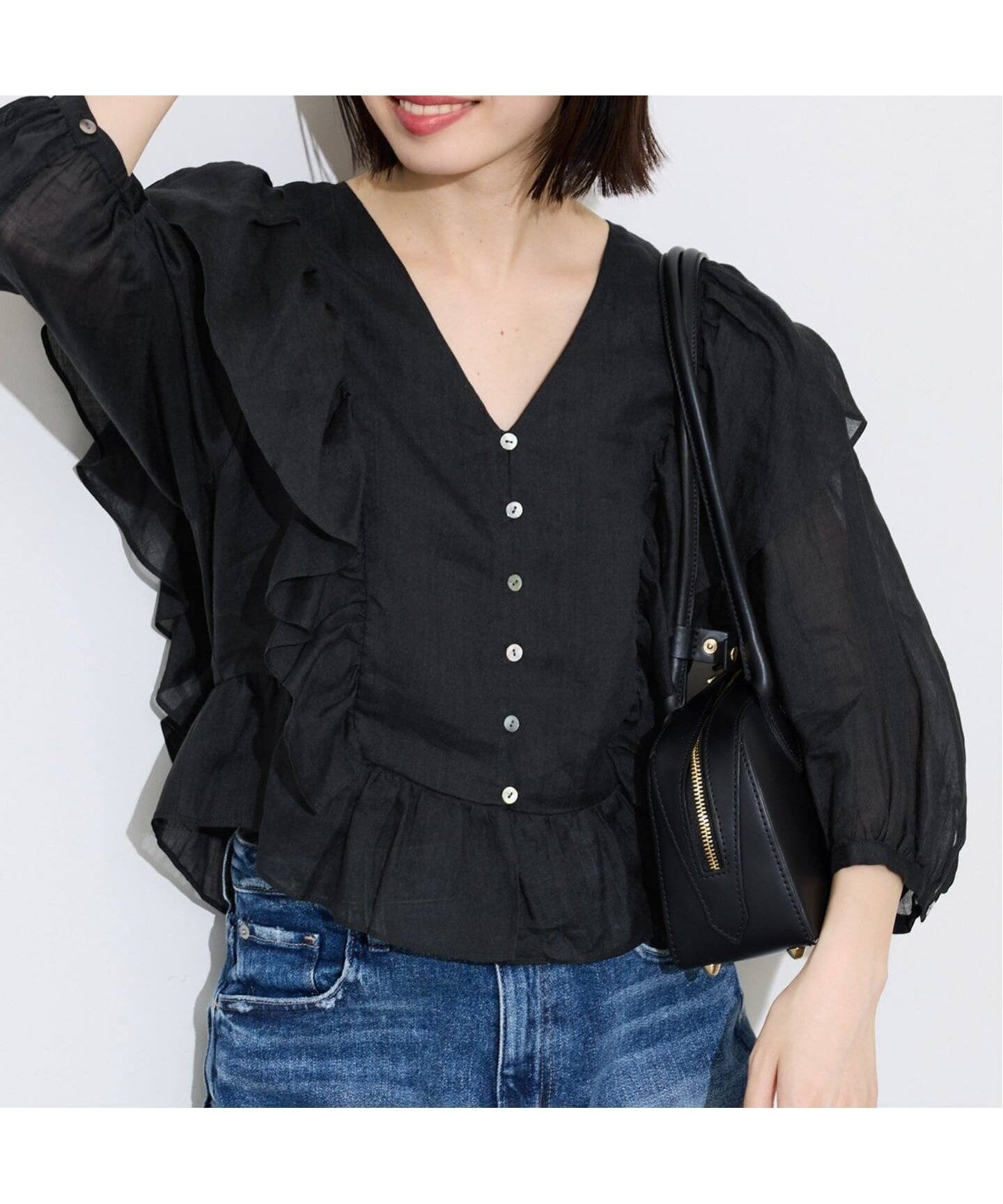 【スローブ イエナ/SLOBE IENA】のラミーフリルブラウス インテリア・キッズ・メンズ・レディースファッション・服の通販 founy(ファウニー) 　ファッション　Fashion　レディースファッション　Fashion for Women　トップス・カットソー　Cut & Sew Tops　シャツ・ブラウス・オフィスカジュアル　Elegant Blouses & Button-Ups　2026年　2026　2026春夏・S/S　Spring/Summer 2026 SS26　シアー　Sheer, See-Through　バランス　Balance, Style Balance　フリル　Frill, Ruffle　ボトム　Bottoms, Lower Wear　エレガント 上品　Elegant　夏　Summer　ブラック|ID: prp329100004981338 ipo3291000000037321789