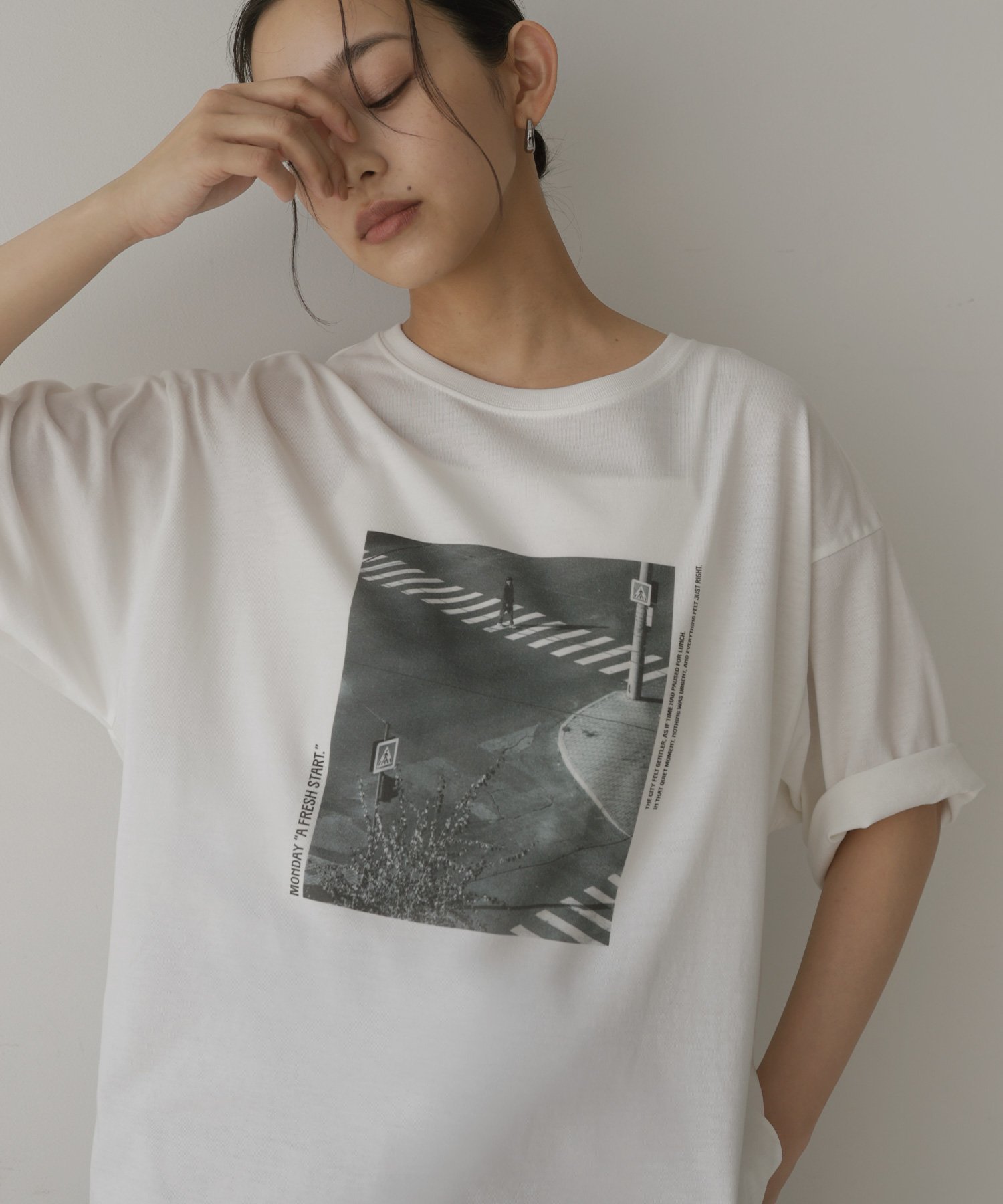 【ヘラム/hellam】のアソートフォトTシャツ インテリア・キッズ・メンズ・レディースファッション・服の通販 founy(ファウニー) 　ファッション　Fashion　レディースファッション　Fashion for Women　トップス・カットソー　Cut & Sew Tops　シャツ・ブラウス・オフィスカジュアル　Elegant Blouses & Button-Ups　ロングTシャツ・Tシャツ　Longline T-Shirts & Tees　ホワイト系2|ID: prp329100004981404 ipo3291000000037322139