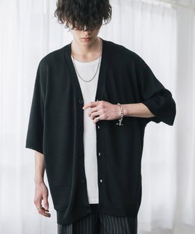 【ロッキーモンロー/Rocky Monroe】の接触冷感 オーバーサイズVネックハイゲージ半袖カーディガン 大人の最旬トレンドファッション＆コーディネート founy(ファウニー) ファッション Fashion レディースファッション Fashion for Women トップス・カットソー Cut & Sew Tops カーディガン・羽織り Layered Style Cardigans Vネックトップス V-Neck Tops / V-Cut Neckline Shirts アウトドア Outdoor Clothing 春 Spring カットソー Cut and Sewn Top カーディガン Cardigan, Knitwear ショルダー Shoulder, Shoulder Strap シンプル Simple, Minimal ドロップ Drop Shoulder, Dropped Style バランス Balance, Style Balance ブロック Block, Solid Block Pattern ベーシック Basic, Essential 半袖 Short Sleeve, Half Sleeve メンズ Men's, Menswear 無地 Plain, Solid Color S/S・春夏 SS, Spring/Summer, Warm Season 再入荷 Restock / Back in Stock おすすめ Recommended / Our Picks 夏 Summer エレガント 上品 Elegant |ID:prp329100004981418
