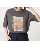 【ユナイテッドアローズ/UNITED ARROWS】のat ease フロント フォト ショートスリーブ Tシャツ 大人の最旬トレンドファッション＆コーディネート founy(ファウニー) ファッション Fashion レディースファッション Fashion for Women トップス・カットソー Cut & Sew Tops シャツ・ブラウス・オフィスカジュアル Elegant Blouses & Button-Ups ロングTシャツ・Tシャツ Longline T-Shirts & Tees インナー Innerwear 秋 Autumn コンパクト Compact, Small Size ショート Short, Short Length スリーブ Sleeve, Long Sleeve / Short Sleeve 定番 Standard, Basic Item フロント Front, Front Design プリント Print, Printed Pattern ベーシック Basic, Essential ボトム Bottoms, Lower Wear 羽織 Haori, Light Jacket ルーズ Loose, Oversized アウトレット Outlet / Clearance おすすめ Recommended / Our Picks 夏 Summer thumbnail DK.GRAY|ID: prp329100004981504 ipo3291000000037322925