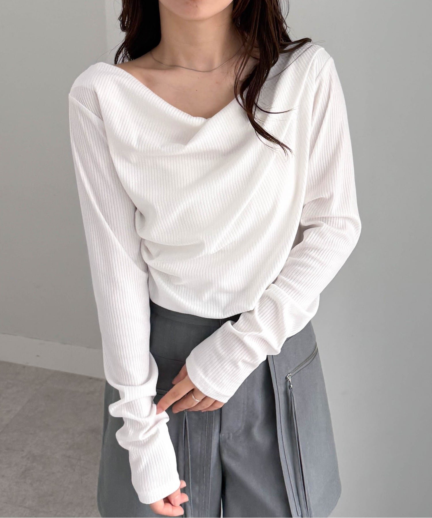 【ラナン/Ranan】のRanan/ドレープオフショルリブロンT インテリア・キッズ・メンズ・レディースファッション・服の通販 founy(ファウニー) 　ファッション　Fashion　レディースファッション　Fashion for Women　トップス・カットソー　Cut & Sew Tops　ロングTシャツ・Tシャツ　Longline T-Shirts & Tees　カシュクール　Wrap Design　シンプル　Simple, Minimal　ジャケット　Jacket, Outerwear　タイトスカート　Pencil Skirt, Tight Skirt　デコルテ　Décolleté, Neckline　トレンド　Trend, Trending Now　ドレープ　Drape, Draping Fabric　フィット　Fit, Slim Fit　フェミニン　Feminine, Girly　ベーシック　Basic, Essential　ボーダー　Border, Stripe　ポケット　Pocket, Pocket Detail　半袖　Short Sleeve, Half Sleeve　エレガント 上品　Elegant　WH|ID: prp329100004981508 ipo3291000000037322951