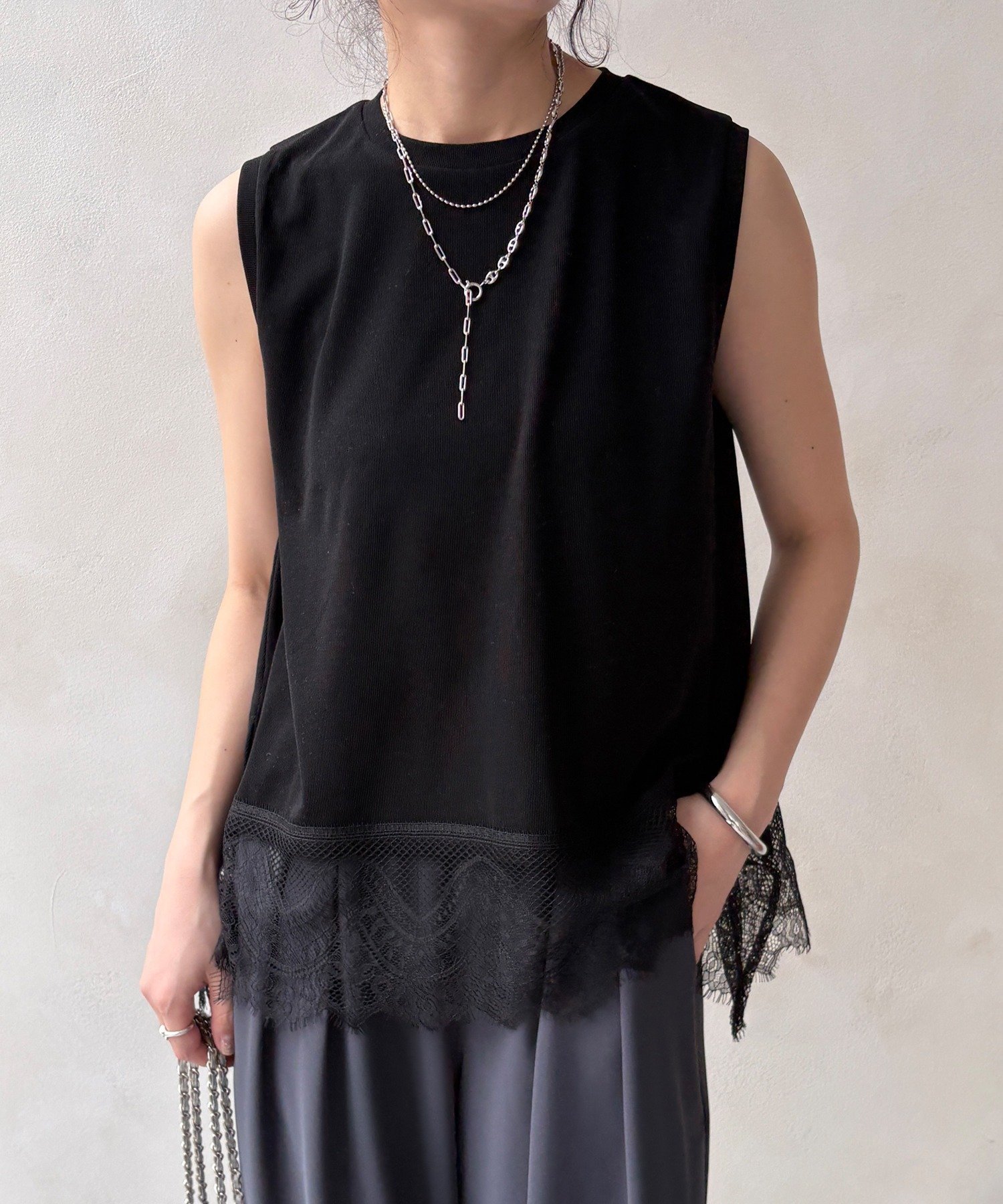【ドゥドゥ/DouDou】の【セットアップ可能】裾レースタンク インテリア・キッズ・メンズ・レディースファッション・服の通販 founy(ファウニー) 　ファッション　Fashion　レディースファッション　Fashion for Women　セットアップ　Matching Sets　インナー　Innerwear　ジャケット　Jacket, Outerwear　スマート　Smart, Elegant　セットアップ　Set-Up, Coordinated Outfit　タンク　Tank Top, Sleeveless Top　ドッキング　Docking, Mixed Material　なめらか　Smooth, Silky Texture　レース　Lace, Lace Fabric　S/S・春夏　SS, Spring/Summer, Warm Season　再入荷　Restock / Back in Stock　おすすめ　Recommended / Our Picks　夏　Summer　2026年　2026　2026春夏・S/S　Spring/Summer 2026 SS26　ブラック|ID: prp329100004981536 ipo3291000000037323061