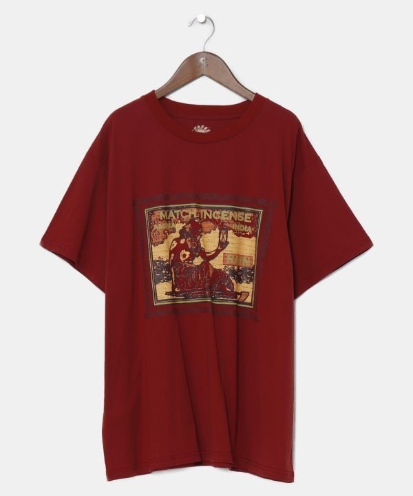【アミナコレクション/Amina Collection】の【チャイハネ】マッチ香メンズTシャツ(Lサイズ) インテリア・キッズ・メンズ・レディースファッション・服の通販 founy(ファウニー) 　ファッション　Fashion　レディースファッション　Fashion for Women　トップス・カットソー　Cut & Sew Tops　シャツ・ブラウス・オフィスカジュアル　Elegant Blouses & Button-Ups　ロングTシャツ・Tシャツ　Longline T-Shirts & Tees　プリント　Print, Printed Pattern　メンズ　Men's, Menswear　ワンポイント　One Point, Statement Accent　ヴィンテージ　Vintage Style　レッド系その他|ID: prp329100004981550 ipo3291000000037323123