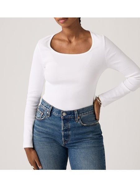 【リーバイス/Levis】のエッセンシャル スクエアネック ロングスリーブ Tシャツ インテリア・キッズ・メンズ・レディースファッション・服の通販 founy(ファウニー) 　ファッション　Fashion　レディースファッション　Fashion for Women　トップス・カットソー　Cut & Sew Tops　シャツ・ブラウス・オフィスカジュアル　Elegant Blouses & Button-Ups　ロングTシャツ・Tシャツ　Longline T-Shirts & Tees　スクエア　Square, Square Shape　スリーブ　Sleeve, Long Sleeve / Short Sleeve　デコルテ　Décolleté, Neckline　フィット　Fit, Slim Fit　ロング　Long, Long-Length　Whites|ID: prp329100004981609 ipo3291000000037323303