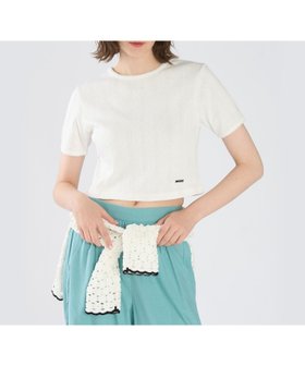 【アニエスベー ファム/agnes b. FEMME】のアイレット コットン ジャージー コンパクト 半袖 Tシャツ 大人の最旬トレンドファッション＆コーディネート founy(ファウニー) ファッション Fashion レディースファッション Fashion for Women トップス・カットソー Cut & Sew Tops シャツ・ブラウス・オフィスカジュアル Elegant Blouses & Button-Ups ロングTシャツ・Tシャツ Longline T-Shirts & Tees アイレット Eyelet Lace コンパクト Compact, Small Size フィット Fit, Slim Fit ボトム Bottoms, Lower Wear 半袖 Short Sleeve, Half Sleeve |ID:prp329100004981620