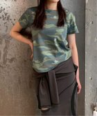 【オリエンス ジャーナルスタンダード/Oriens JOURNAL STANDARD】の《追加》カモフラージュ スターTシャツ 大人の最旬トレンドファッション＆コーディネート founy(ファウニー) ファッション Fashion レディースファッション Fashion for Women トップス・カットソー Cut & Sew Tops シャツ・ブラウス・オフィスカジュアル Elegant Blouses & Button-Ups ロングTシャツ・Tシャツ Longline T-Shirts & Tees 2026年 2026 2026春夏・S/S Spring/Summer 2026 SS26 インナー Innerwear グラフィック Graphic, Graphic Design パターン Pattern, Design Print thumbnail ネイビー|ID: prp329100004981626 ipo3291000000037323355