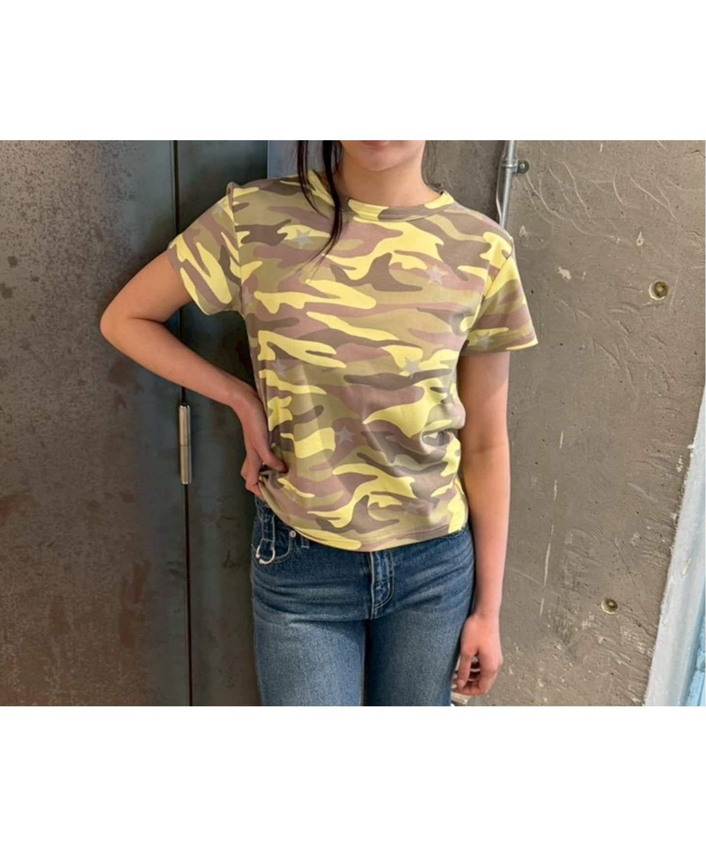 【オリエンス ジャーナルスタンダード/Oriens JOURNAL STANDARD】の《追加》カモフラージュ スターTシャツ インテリア・キッズ・メンズ・レディースファッション・服の通販 founy(ファウニー) 　ファッション　Fashion　レディースファッション　Fashion for Women　トップス・カットソー　Cut & Sew Tops　シャツ・ブラウス・オフィスカジュアル　Elegant Blouses & Button-Ups　ロングTシャツ・Tシャツ　Longline T-Shirts & Tees　2026年　2026　2026春夏・S/S　Spring/Summer 2026 SS26　インナー　Innerwear　グラフィック　Graphic, Graphic Design　パターン　Pattern, Design Print　イエロー|ID: prp329100004981626 ipo3291000000037323357