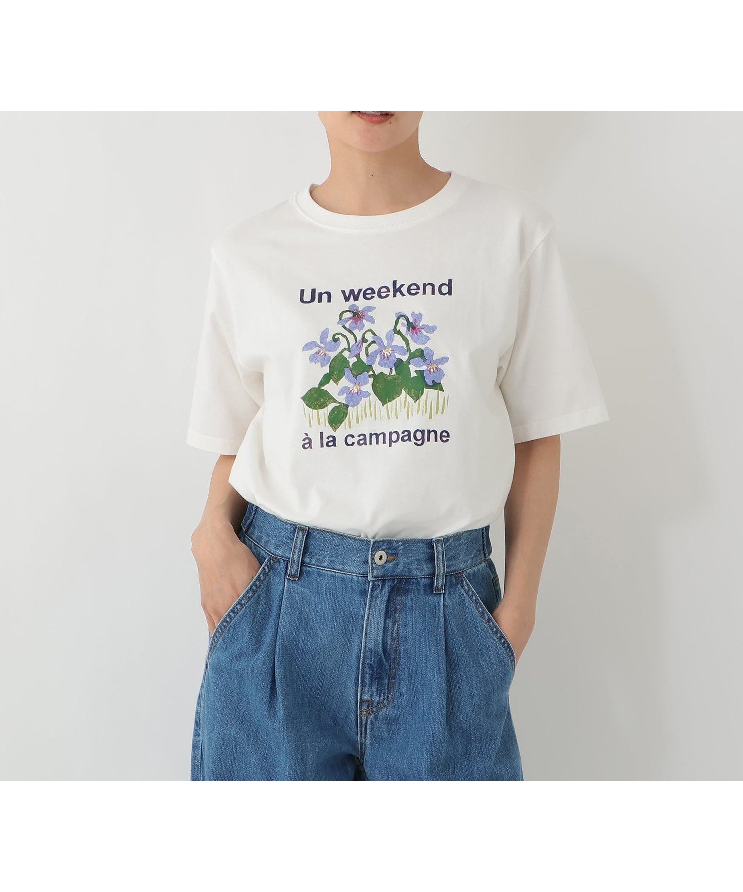 【アフタヌーンティー リビング/Afternoon Tea LIVING】のプリントTシャツ/FLOWER 大人の最旬トレンドファッション＆コーディネート founy(ファウニー) 　ファッション　Fashion　レディースファッション　Fashion for Women　トップス・カットソー　Cut & Sew Tops　シャツ・ブラウス・オフィスカジュアル　Elegant Blouses & Button-Ups　ロングTシャツ・Tシャツ　Longline T-Shirts & Tees　インナー　Innerwear　プリント　Print, Printed Pattern　ベーシック　Basic, Essential　 other-1|ID: prp329100004981634 ipo3291000000037323397
