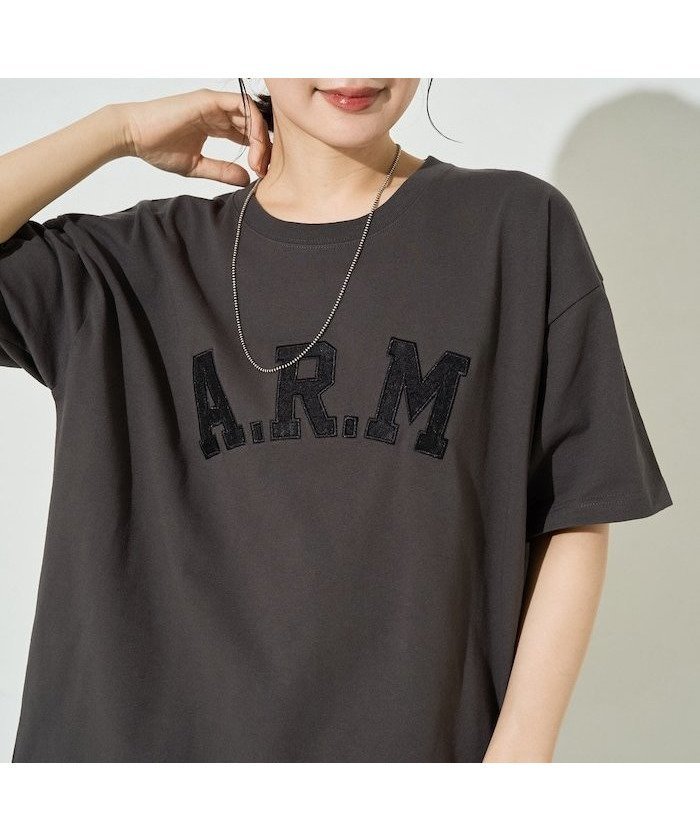 【フリークスストア/FREAK'S STORE】の限定展開 ARM レース パッチワーク 刺繍 半袖 Tシャツ インテリア・キッズ・メンズ・レディースファッション・服の通販 founy(ファウニー) 　ファッション　Fashion　レディースファッション　Fashion for Women　トップス・カットソー　Cut & Sew Tops　シャツ・ブラウス・オフィスカジュアル　Elegant Blouses & Button-Ups　ロングTシャツ・Tシャツ　Longline T-Shirts & Tees　2026年　2026　2026春夏・S/S　Spring/Summer 2026 SS26　シンプル　Simple, Minimal　トレンド　Trend, Trending Now　パッチワーク　Patchwork, Mixed Fabric　レース　Lace, Lace Fabric　半袖　Short Sleeve, Half Sleeve　夏　Summer　S/S・春夏　SS, Spring/Summer, Warm Season　ブラック|ID: prp329100004981652 ipo3291000000037323477