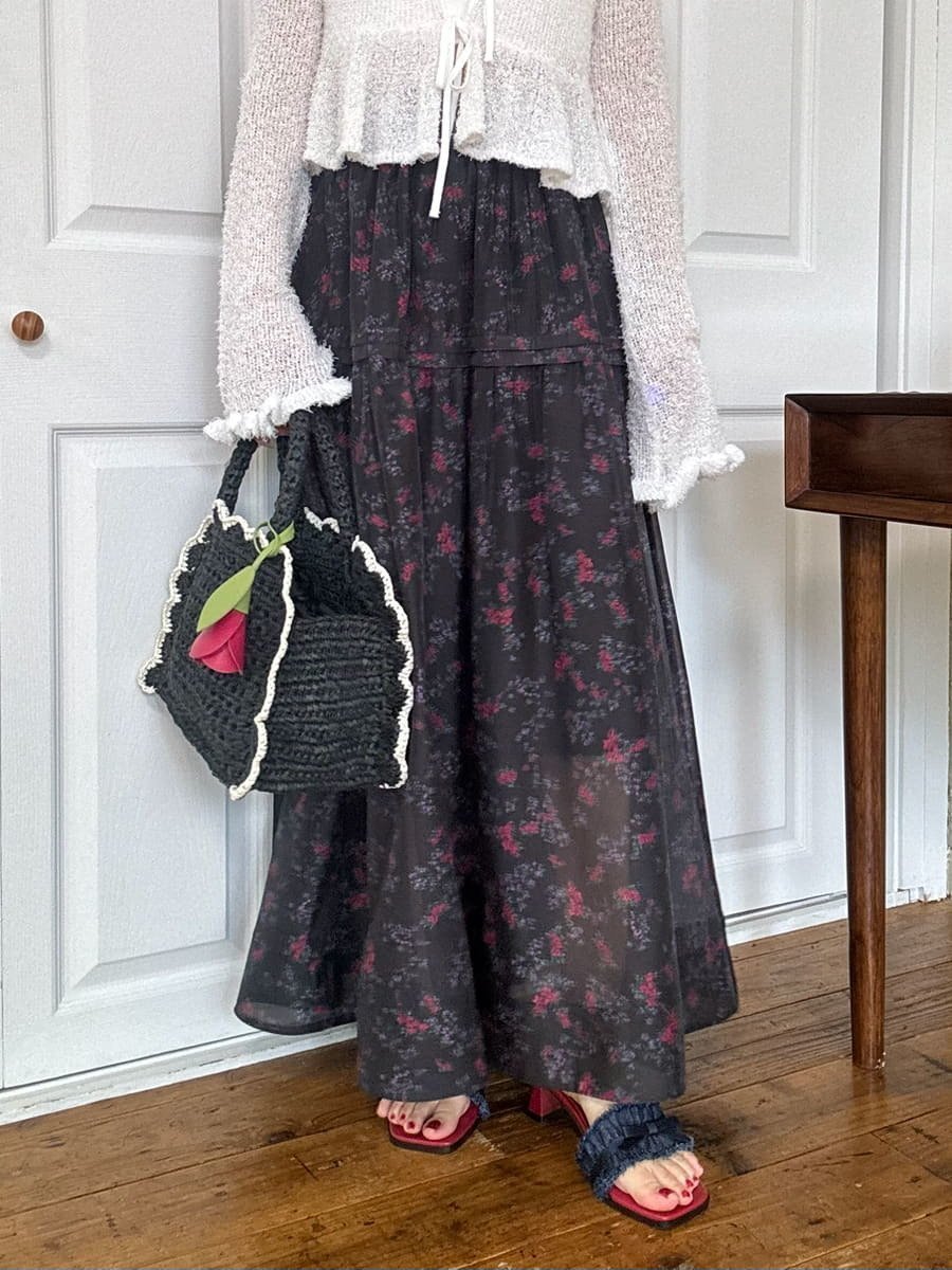 【リリーブラウン/Lily Brown】のフラワーボリュームシアースカート インテリア・キッズ・メンズ・レディースファッション・服の通販 founy(ファウニー) 　ファッション　Fashion　レディースファッション　Fashion for Women　スカート　Skirts　オーガンジー　Organza Fabric　シアー　Sheer, See-Through　セットアップ　Set-Up, Coordinated Outfit　フェミニン　Feminine, Girly　フレア　Flare, Flared　BLK[009]|ID: prp329100004981697 ipo3291000000037323719