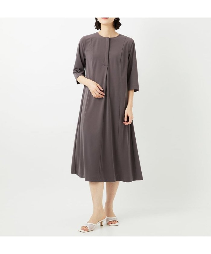 【メゾン ド サンク/Maison de CINQ】のドライタッチジャージーフレアワンピース インテリア・キッズ・メンズ・レディースファッション・服の通販 founy(ファウニー) https://founy.com/ ファッション Fashion レディースファッション Fashion for Women ワンピース Dresses エレガント 上品 Elegant 春 Spring 秋 Autumn カーディガン Cardigan, Knitwear キャップ Cap, Baseball Cap コンパクト Compact, Small Size ジャケット Jacket, Outerwear ストラップサンダル Strappy Sandals, Strap Sandals スニーカー Sneakers, Trainers ネックレス Necklace, Pendant Necklace フィット Fit, Slim Fit フレア Flare, Flared ベスト Vest, Waistcoat ポケット Pocket, Pocket Detail リラックス Relax, Relaxed Fit 冬 Winter / This Winter おすすめ Recommended / Our Picks 夏 Summer |ID: prp329100004981805 ipo3291000000037360821