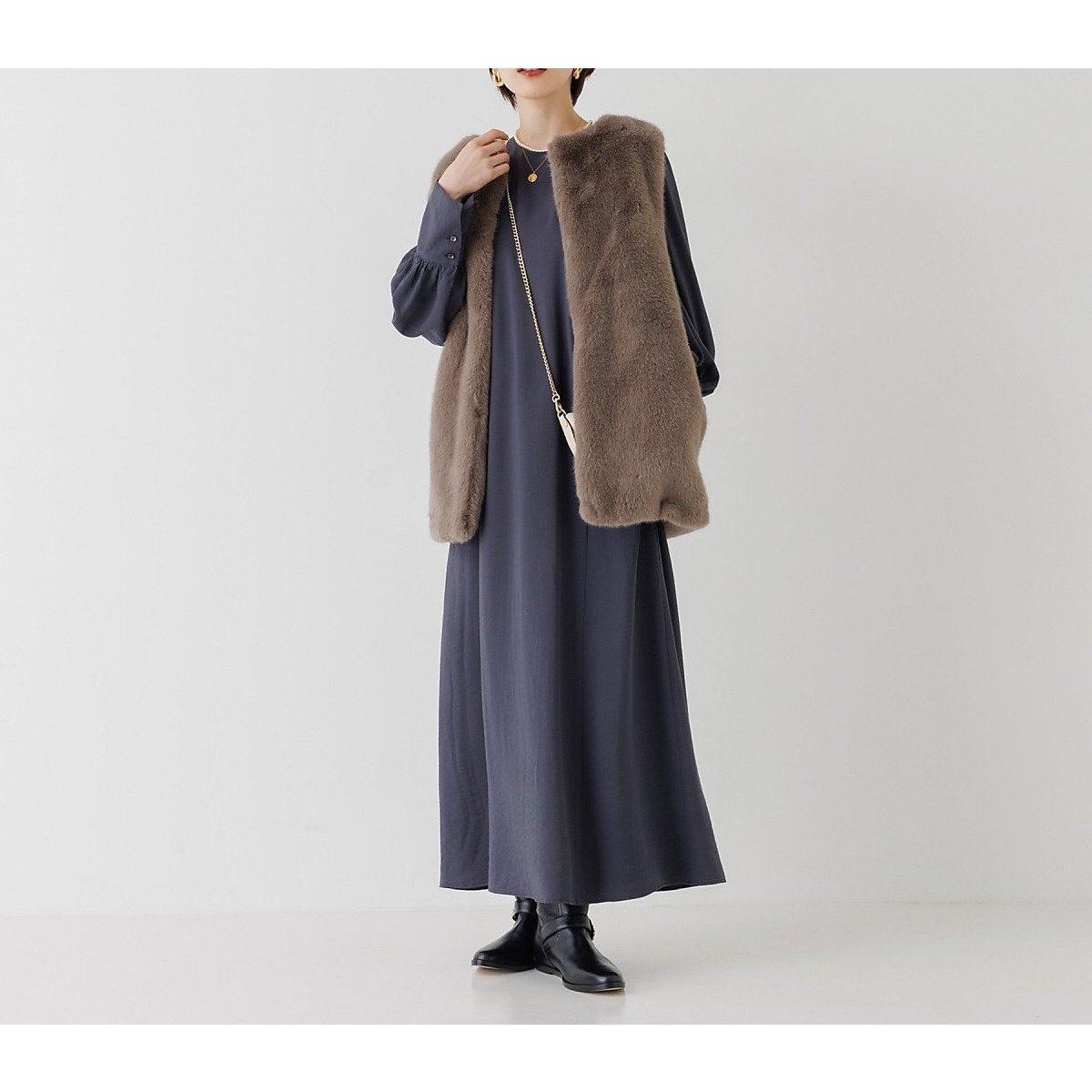 【ルージュヴィフラクレ/Rouge vif la cle】のパフスリーブワンピース インテリア・キッズ・メンズ・レディースファッション・服の通販 founy(ファウニー) 　ファッション　Fashion　レディースファッション　Fashion for Women　ワンピース　Dresses　おすすめ　Recommended / Our Picks　カフス　Cuff Design　キュプラ　Cupro, Eco Fabric　ギャザー　Gathered, Ruffled　シンプル　Simple, Minimal　トレンド　Trend, Trending Now　フォーマル　Formal, Dressy　ロング　Long, Long-Length　秋　Autumn　スミクロ|ID: prp329100004981869 ipo3291000000037324355