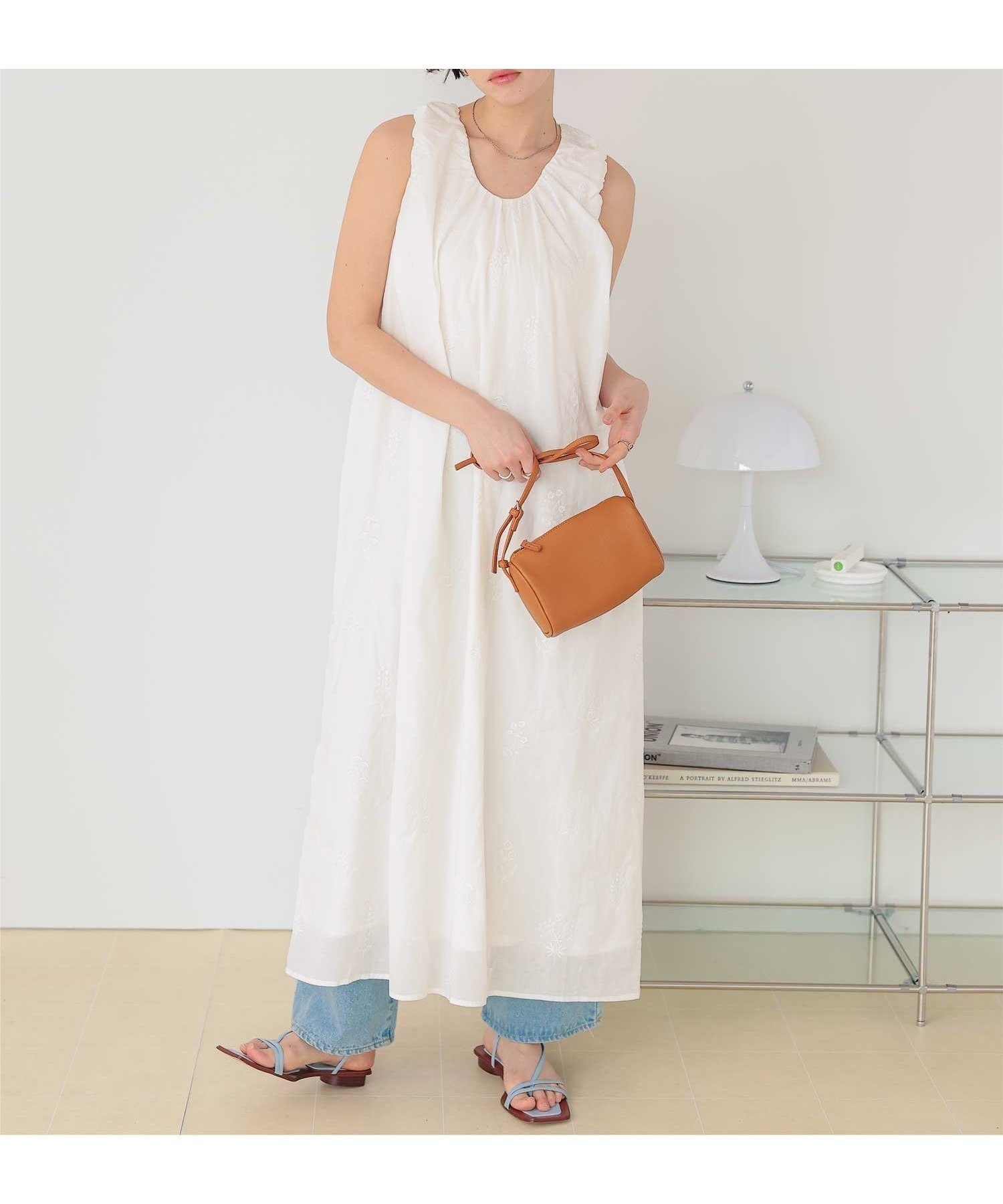 【ティティベイト/titivate】の刺繍ギャザーノースリーブワンピース オールインワン ギャザー すっきり 美シルエット インテリア・キッズ・メンズ・レディースファッション・服の通販 founy(ファウニー) 　ファッション　Fashion　レディースファッション　Fashion for Women　ワンピース　Dresses　オールインワン・ワンピース　Dresses and Jumpsuits　アクセサリー　Fashion Accessories　ギャザー　Gathered, Ruffled　ネップ　Nepp, Slub Yarn　OWH|ID: prp329100004981980 ipo3291000000037324755