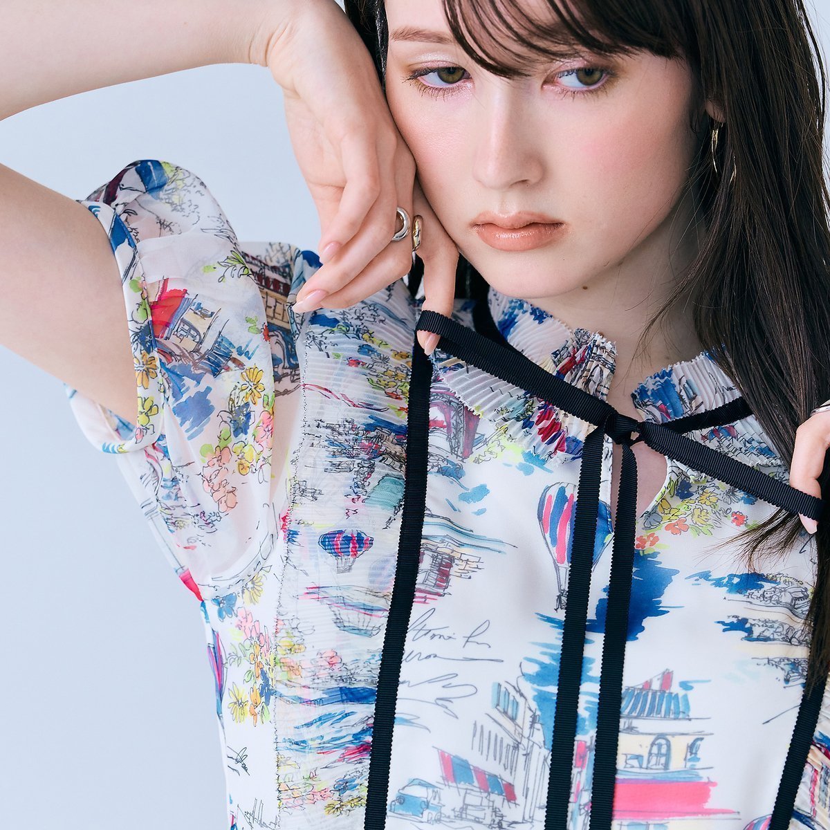 【ローズティアラ/Rose Tiara】のパリプリントワンピース 大人の最旬トレンドファッション＆コーディネート founy(ファウニー) 　ファッション　Fashion　レディースファッション　Fashion for Women　ワンピース　Dresses　イラスト　Illustration　スタンダード　Standard, Basic　スマート　Smart, Elegant　フェミニン　Feminine, Girly　プリント　Print, Printed Pattern　プリーツ　Pleats, Pleated　ポケット　Pocket, Pocket Detail　リゾート　Resort, Vacation Style　エレガント 上品　Elegant　 other-1|ID: prp329100004982045 ipo3291000000037324983
