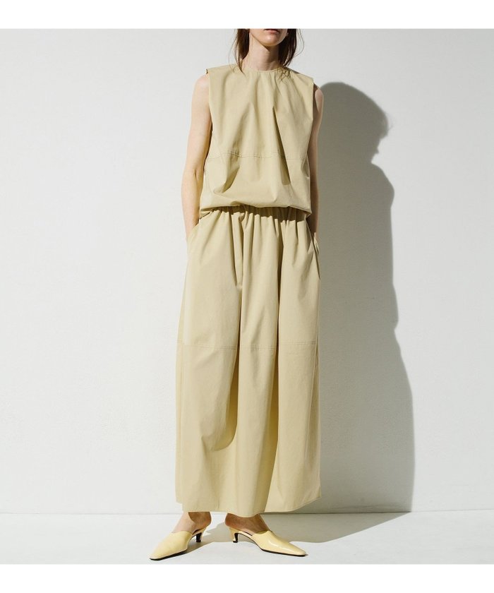 【アダム エ ロペ/ADAM ET ROPE'】の【EMOELLE】スリーブレスドレス インテリア・キッズ・メンズ・レディースファッション・服の通販 founy(ファウニー) https://founy.com/ ファッション Fashion レディースファッション Fashion for Women ワンピース Dresses フォーマル・パーティードレス・結婚式用ドレス Elegant & Casual Dresses 2026年 2026 2026春夏・S/S Spring/Summer 2026 SS26 おすすめ Recommended / Our Picks イエロー Yellow ギャザー Gathered, Ruffled シリコン Silicone, Silicone Material ストレッチ Stretch, Stretchy Fabric タイプライター Typewriter Fabric, Crisp Cotton ドローコード Drawcord, Drawstring Cord ポケット Pocket, Pocket Detail |ID: prp329100004982086 ipo3291000000037361610